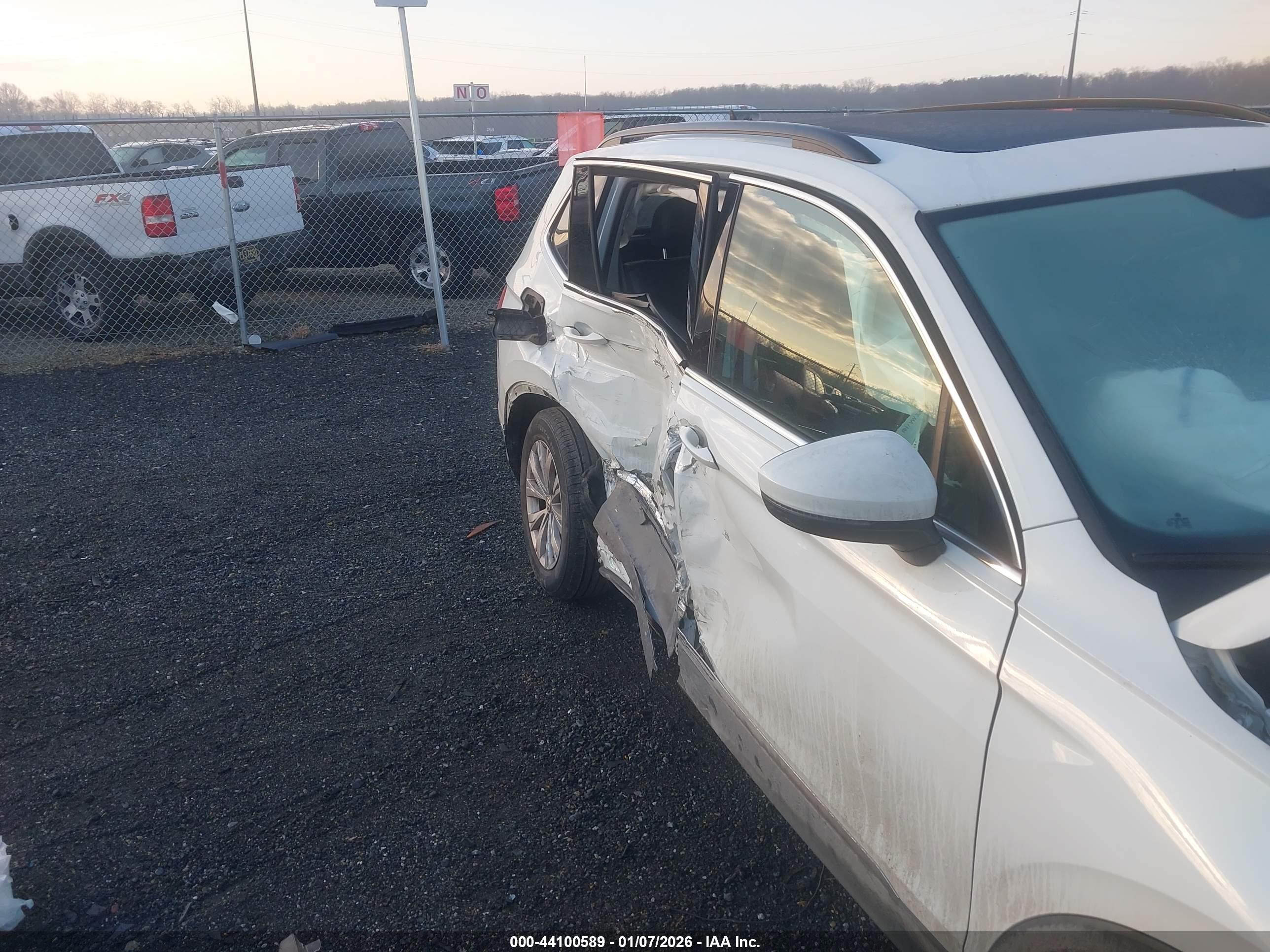 VOLKSWAGEN TIGUAN image 6