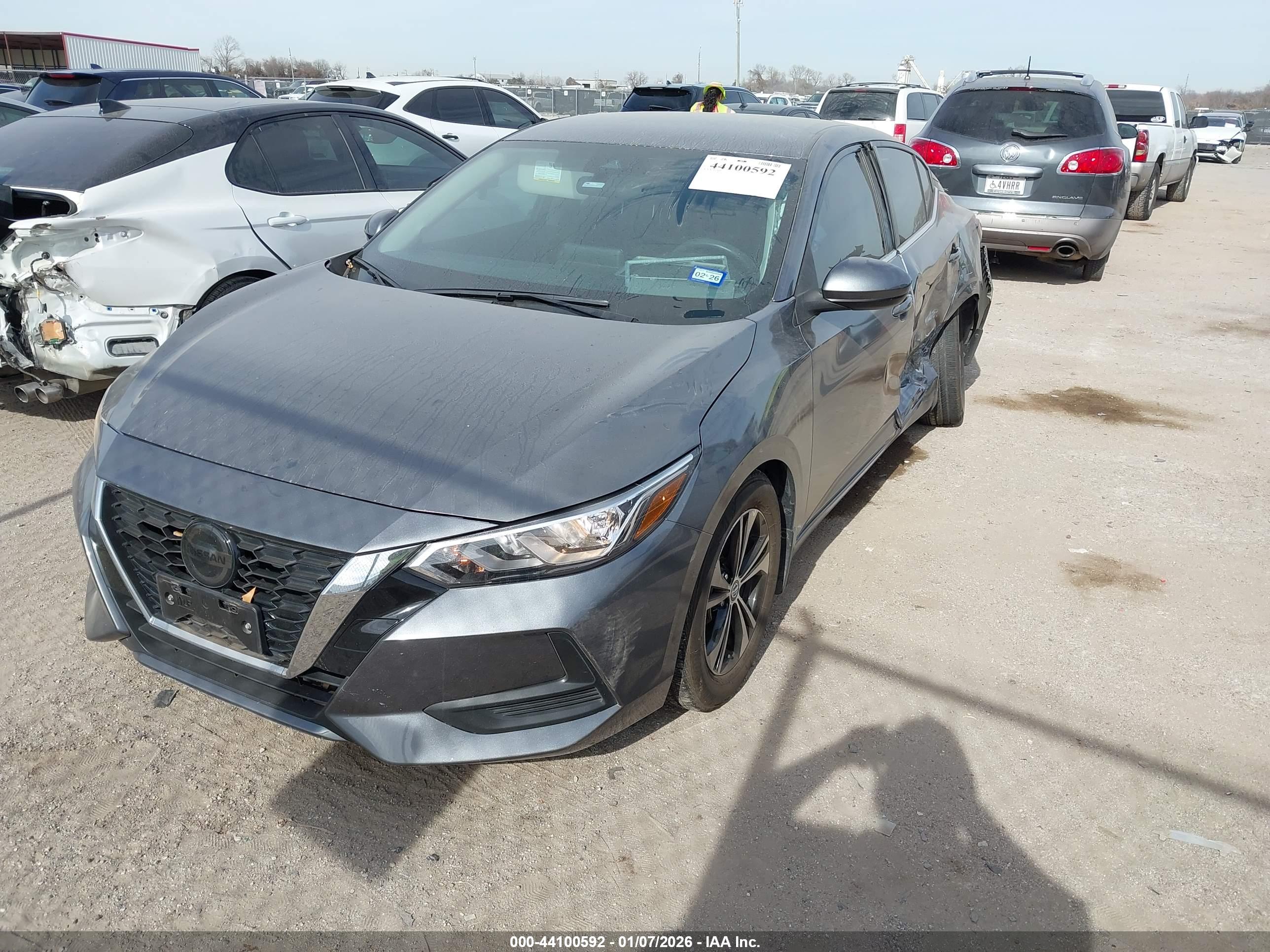 NISSAN SENTRA image 2