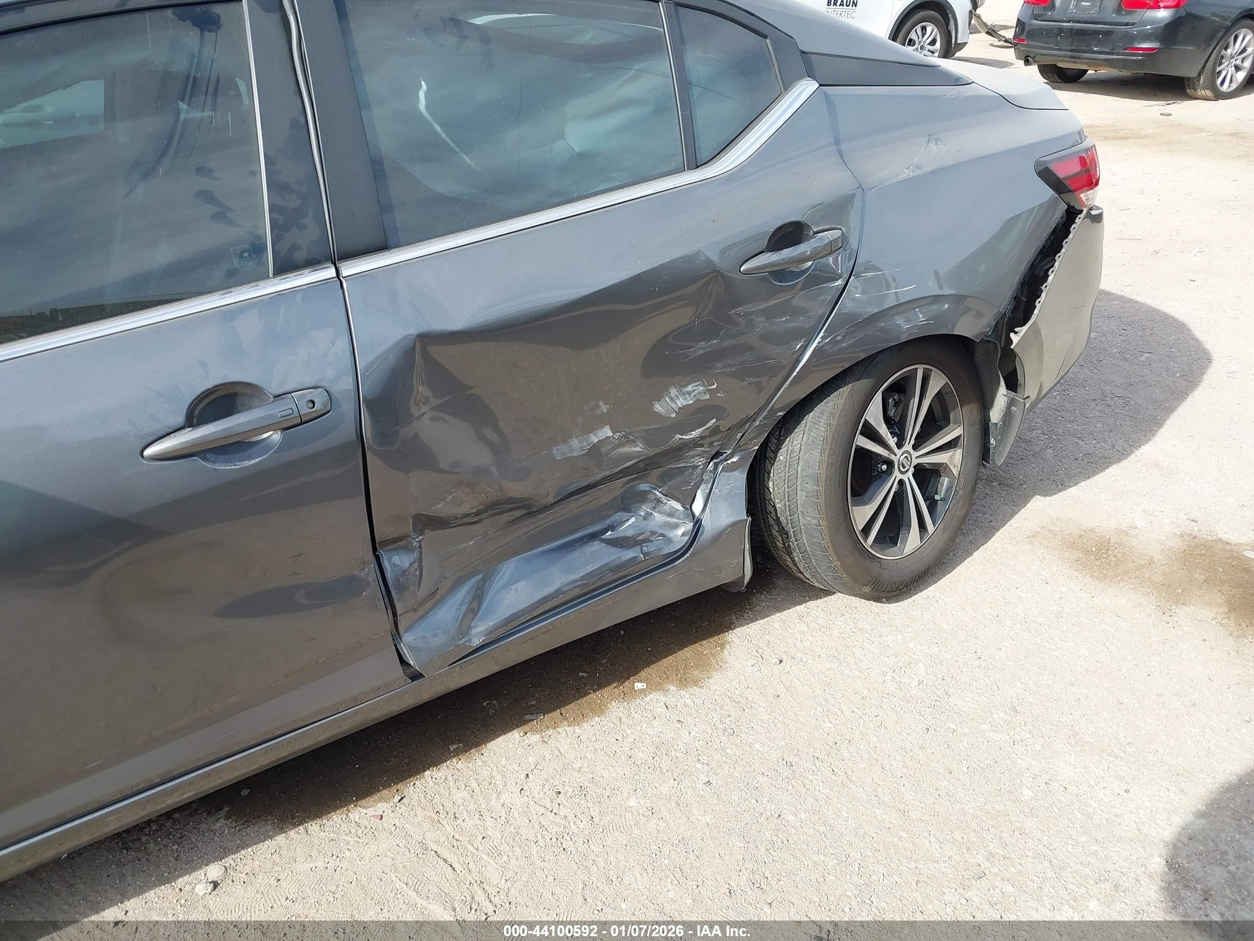 NISSAN SENTRA image 6