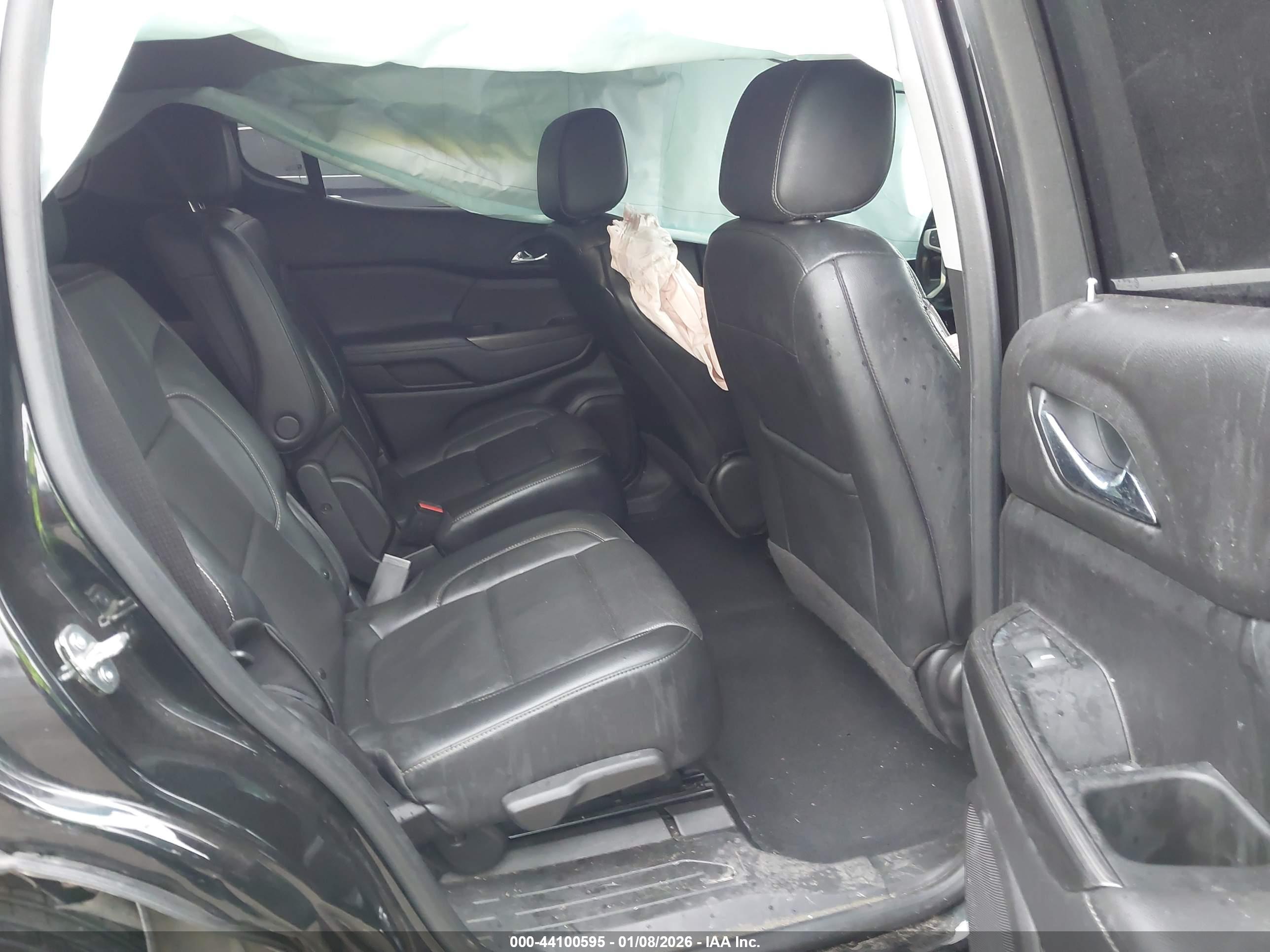 GMC ACADIA image 8