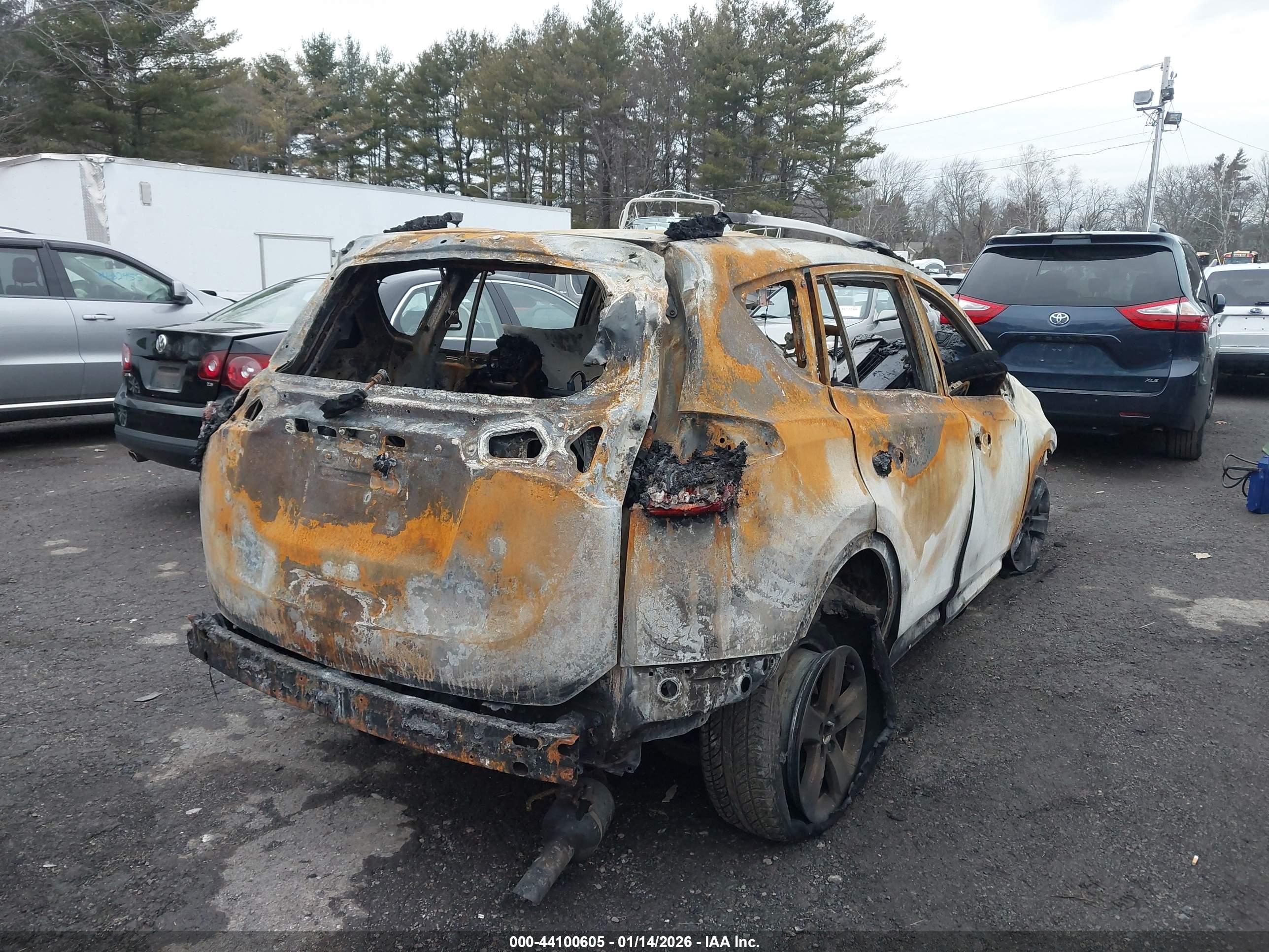 TOYOTA RAV4 image 4