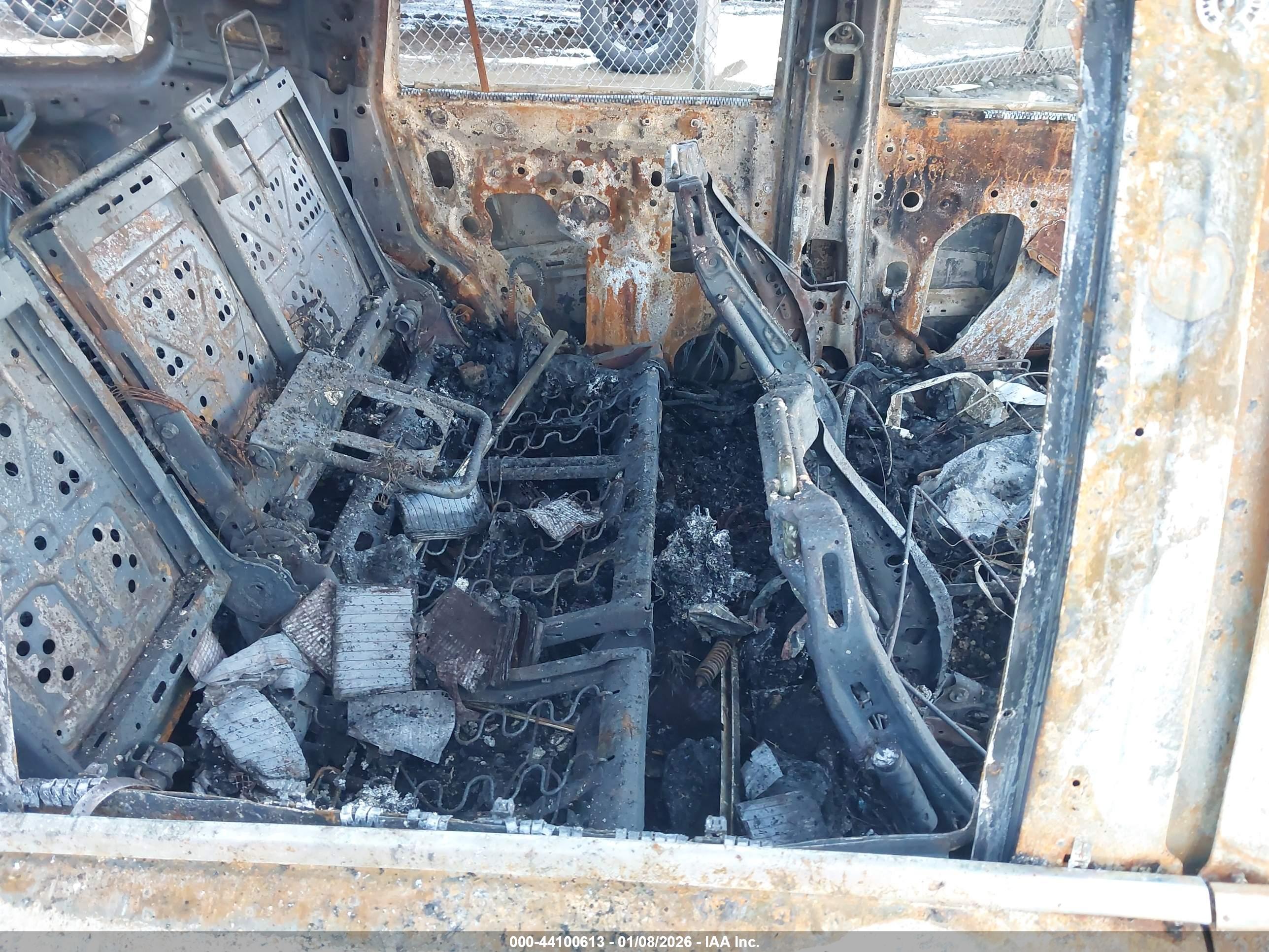 GMC YUKON image 8