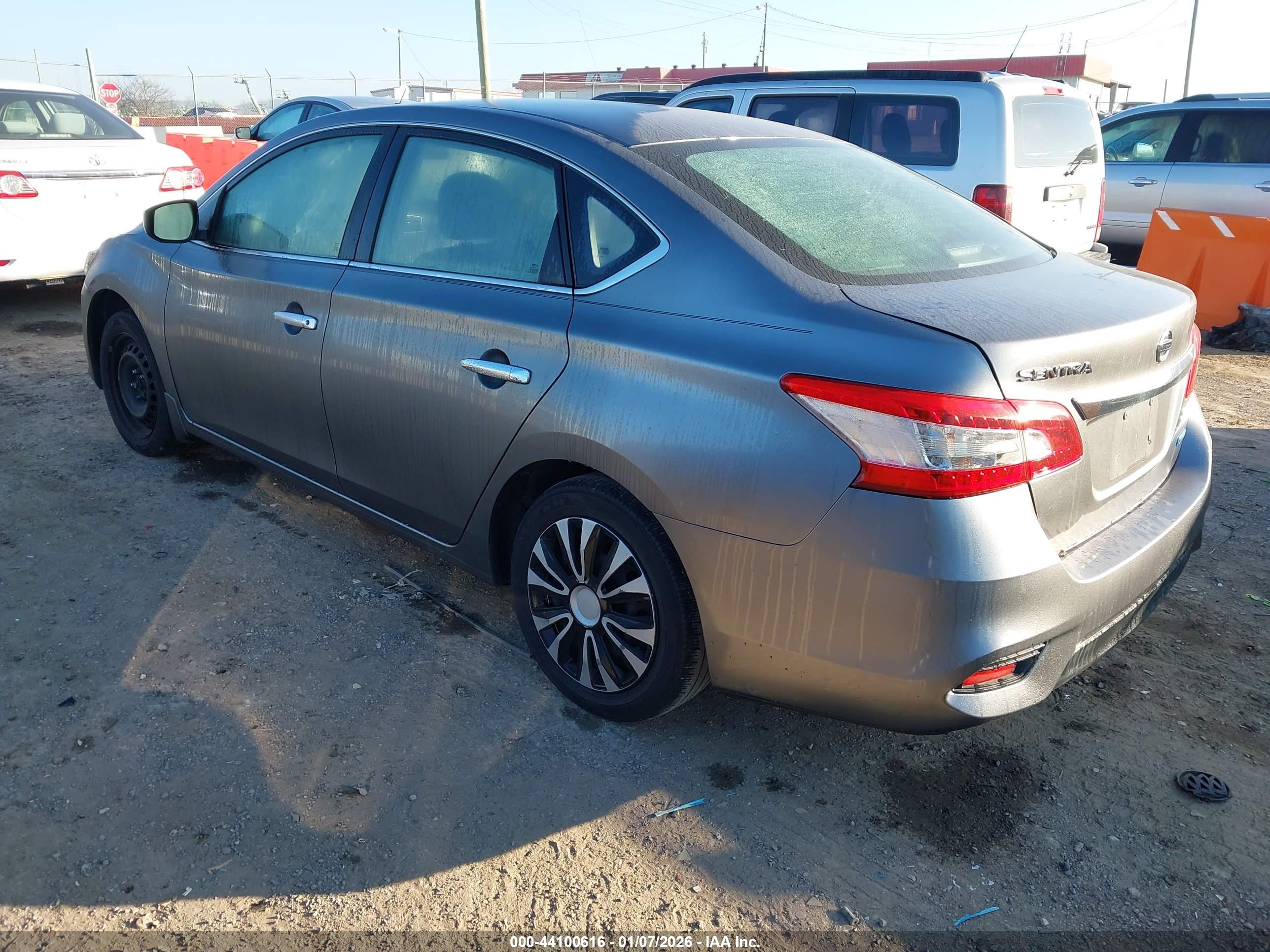 NISSAN SENTRA image 3