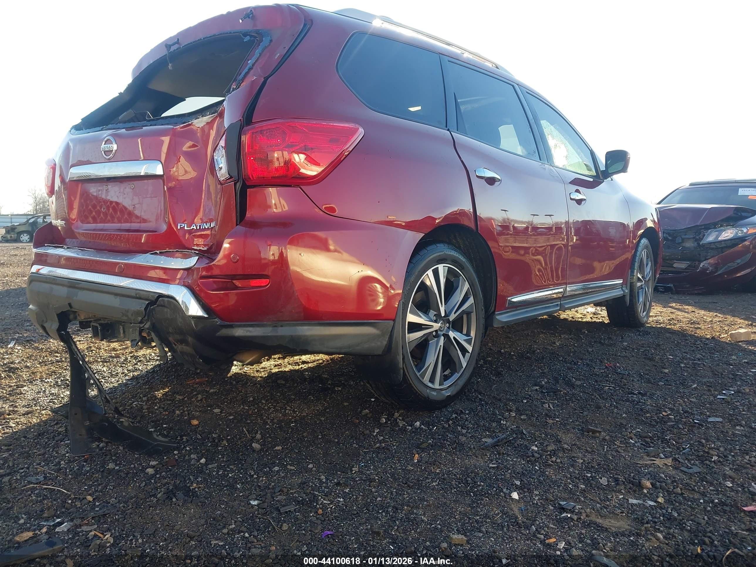NISSAN PATHFINDER image 4