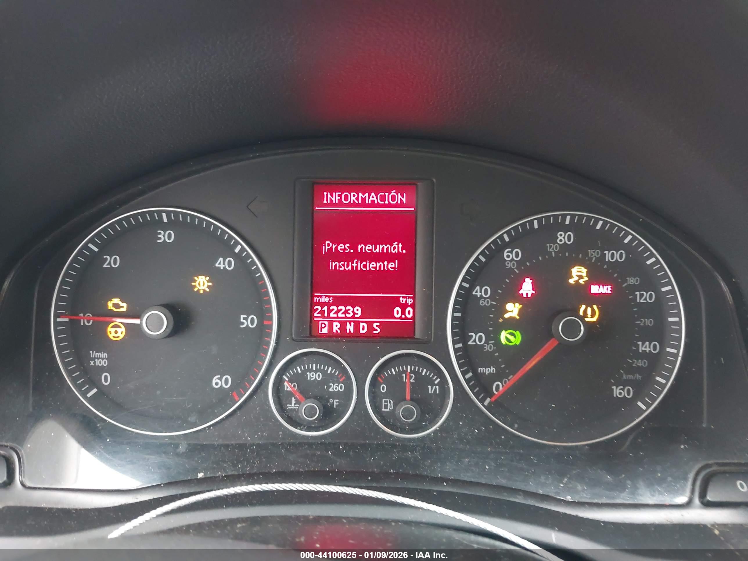 VOLKSWAGEN JETTA image 7