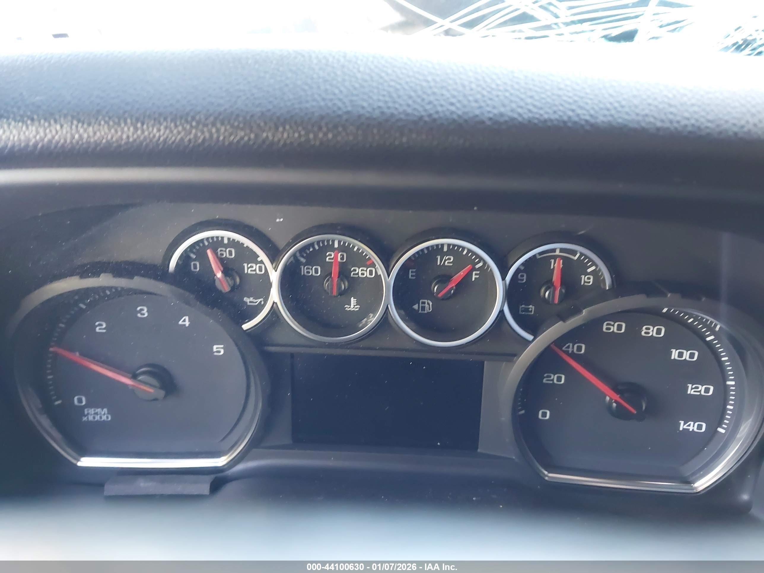 CHEVROLET SILVERADO image 6