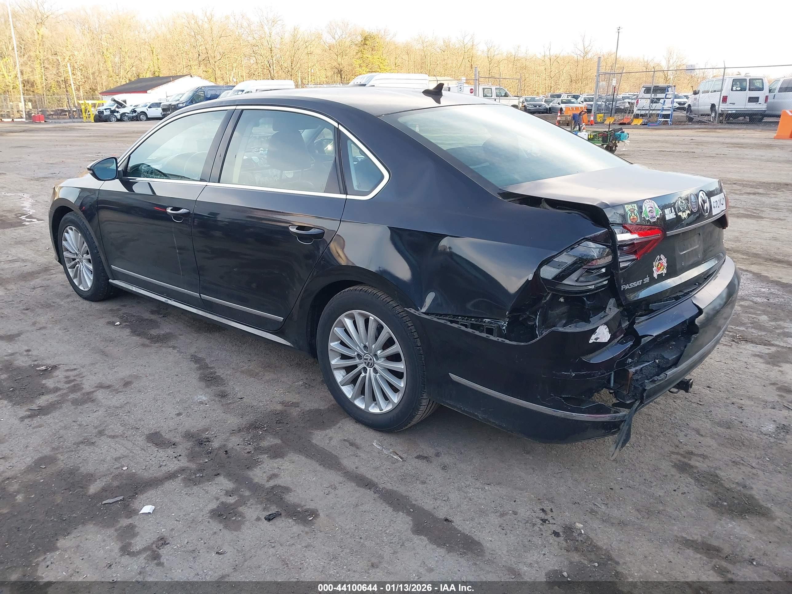 VOLKSWAGEN PASSAT image 3