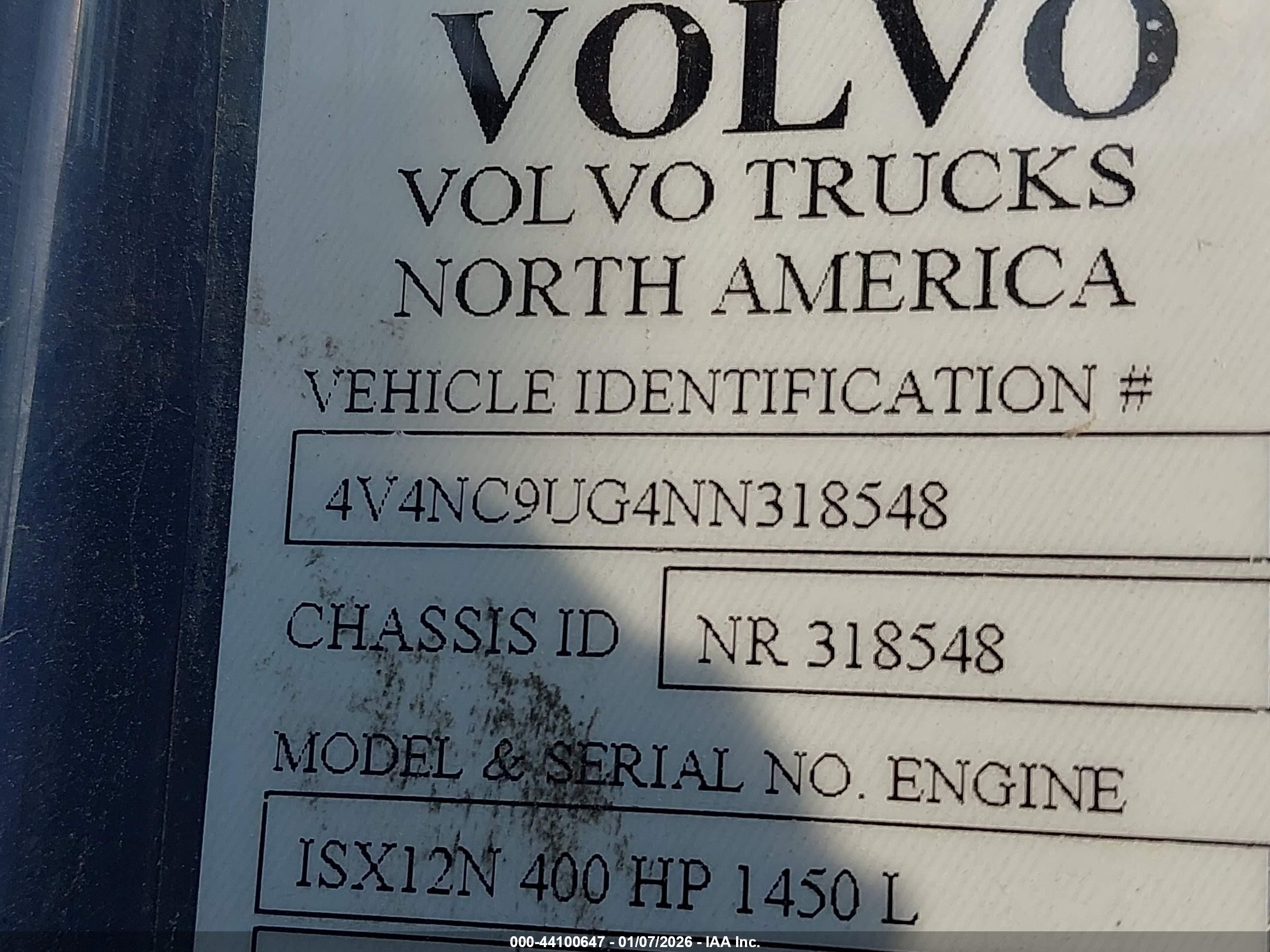 VOLVO VNL image 9