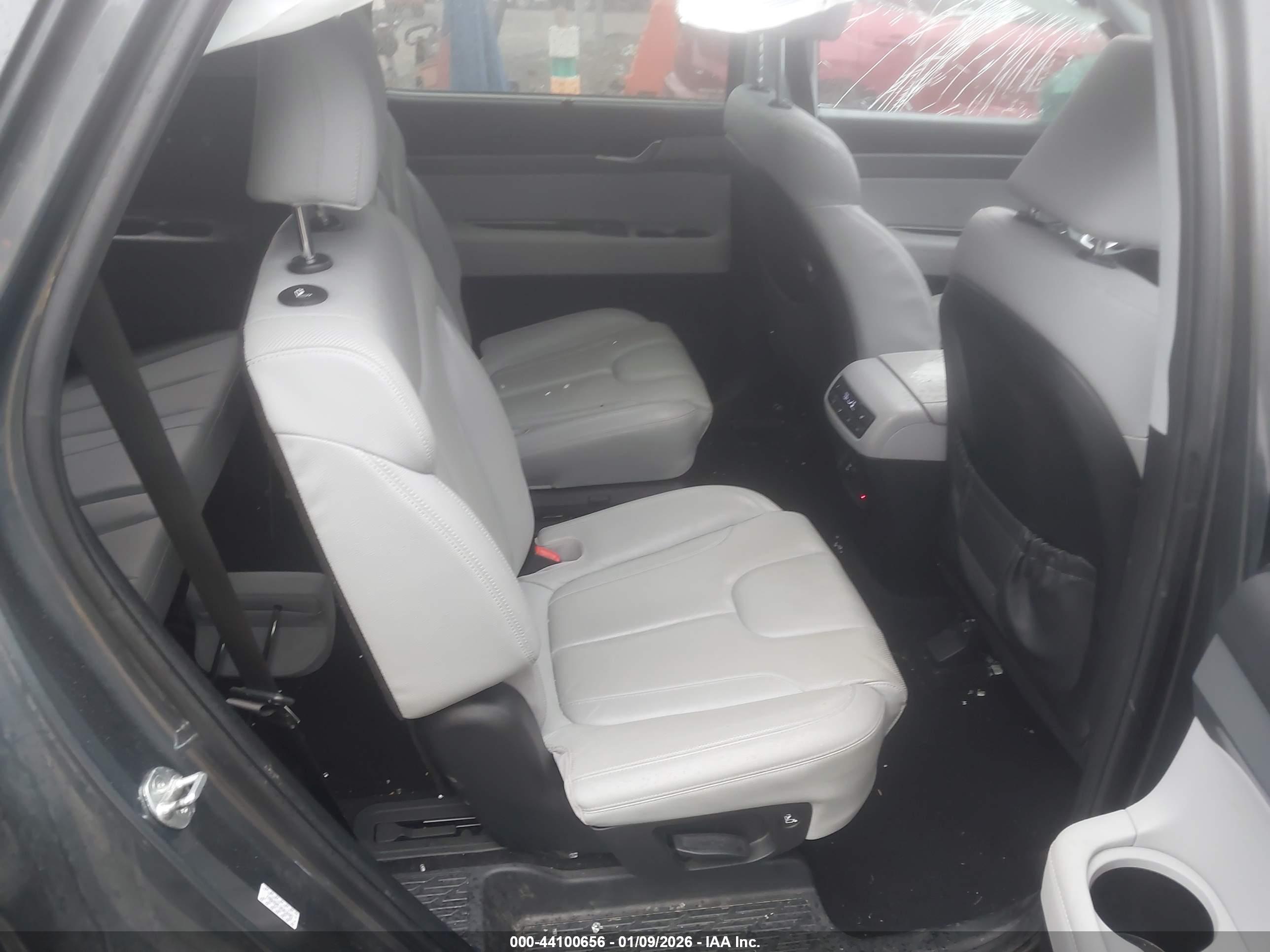 HYUNDAI PALISADE image 8