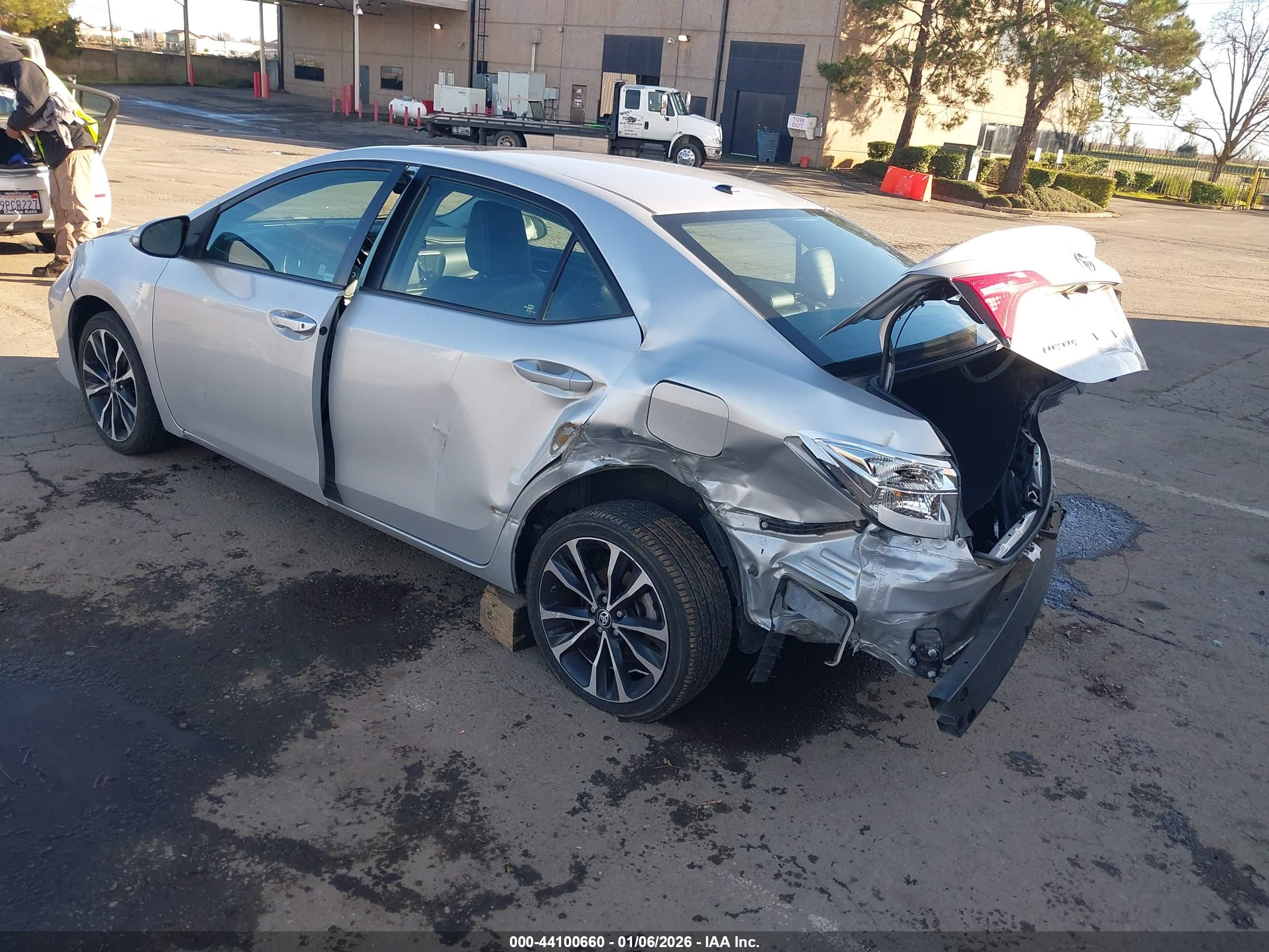 TOYOTA COROLLA image 3