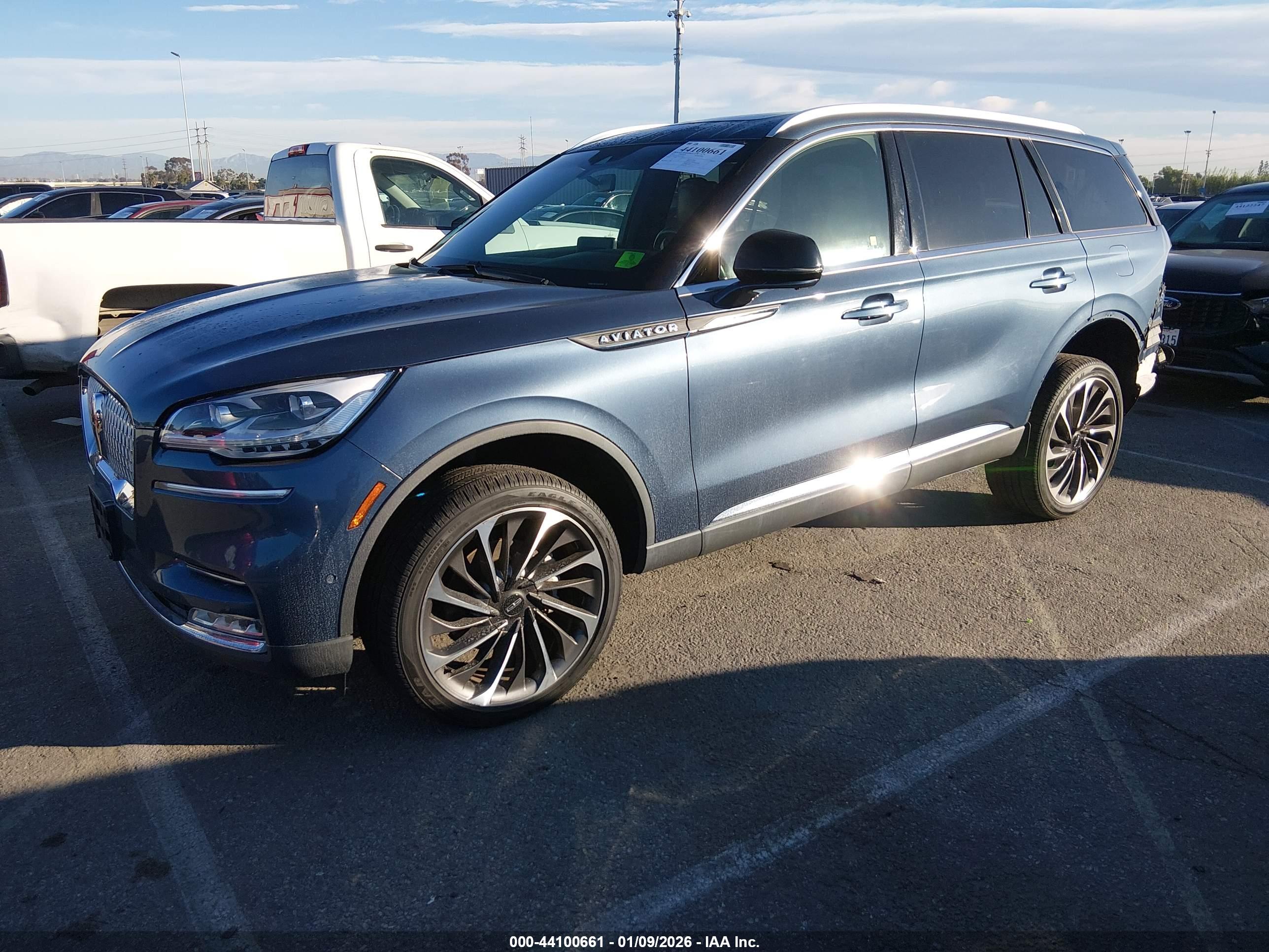 LINCOLN AVIATOR image 2