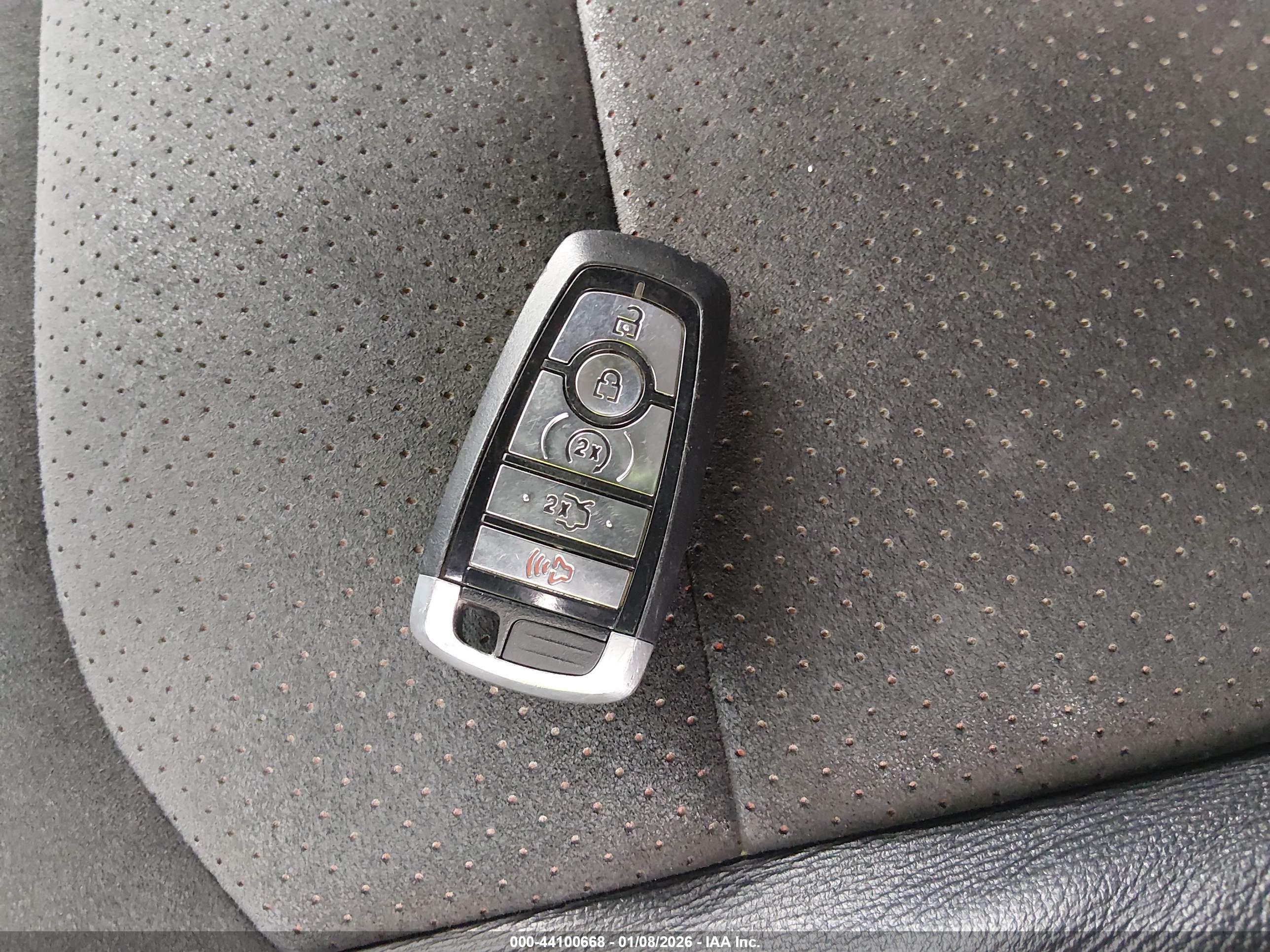 FORD EXPLORER image 11