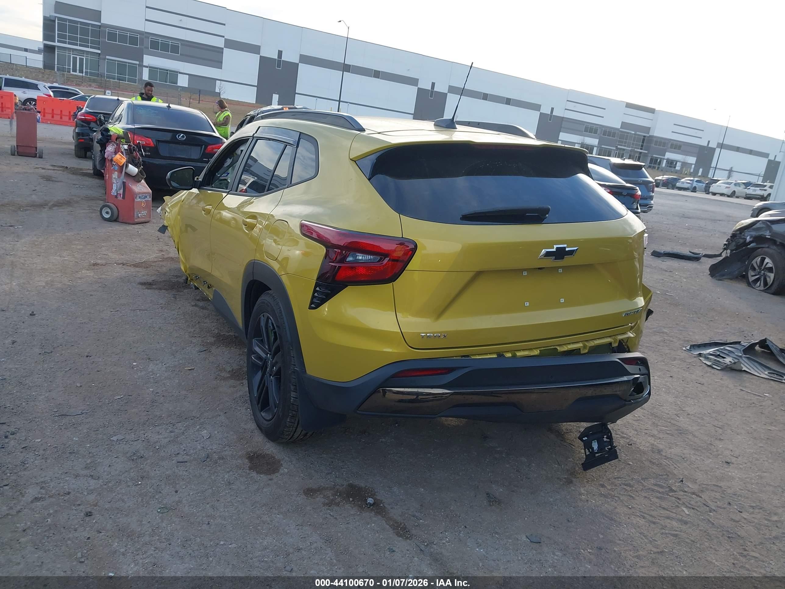 CHEVROLET TRAX image 3