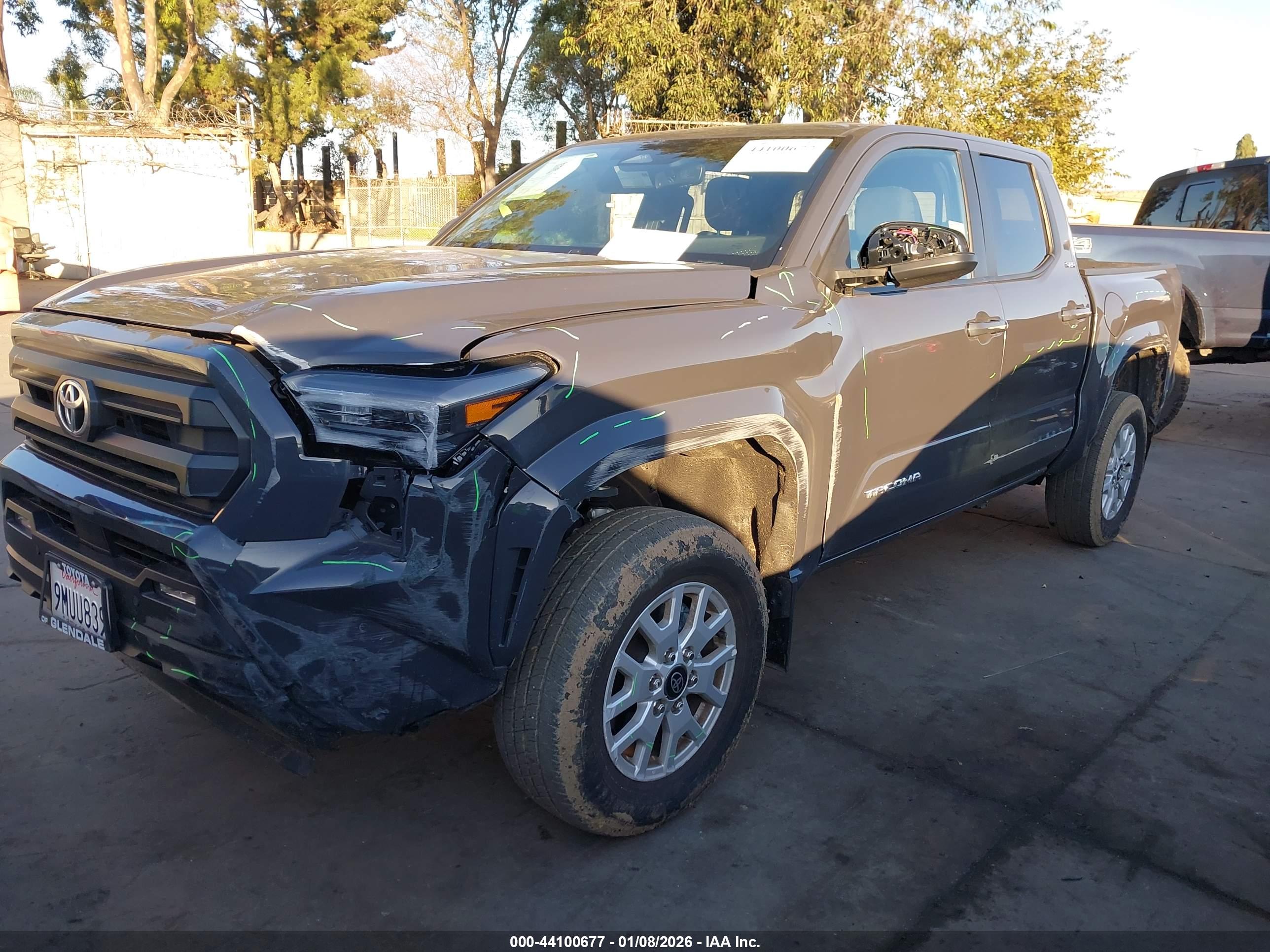 TOYOTA TACOMA image 2