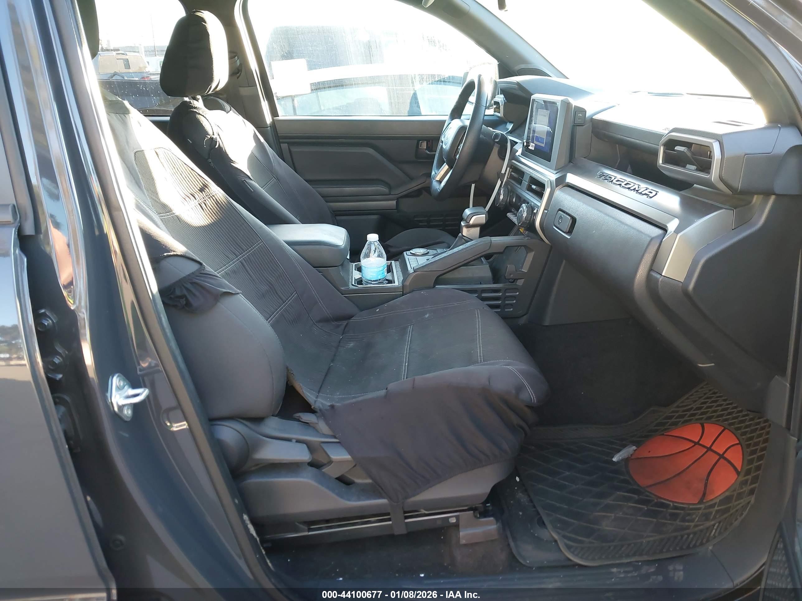 TOYOTA TACOMA image 5