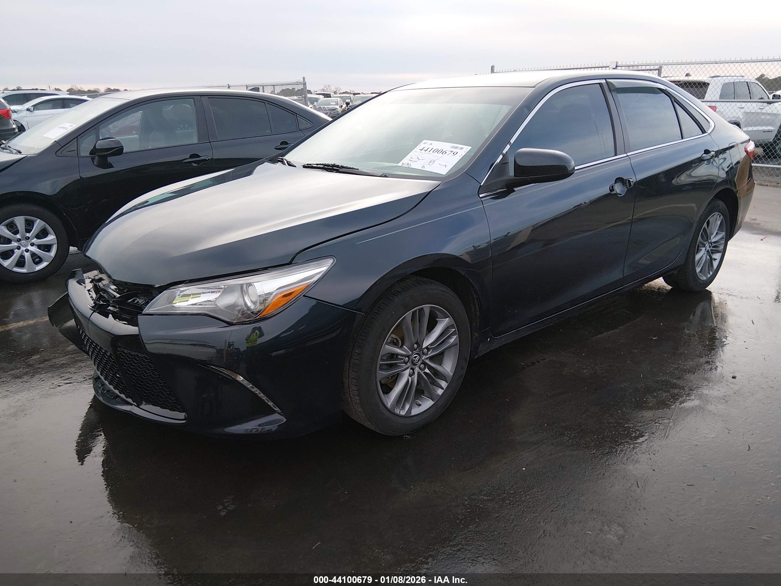 TOYOTA CAMRY image 2