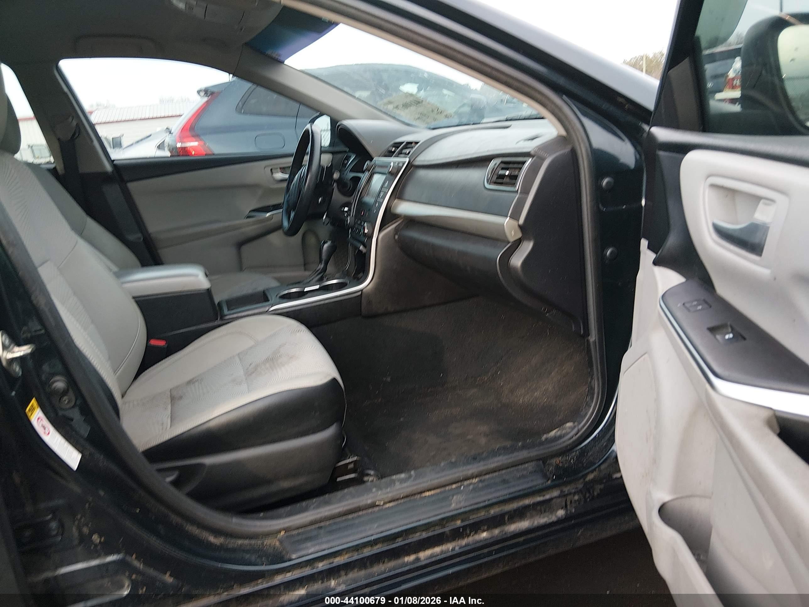 TOYOTA CAMRY image 5