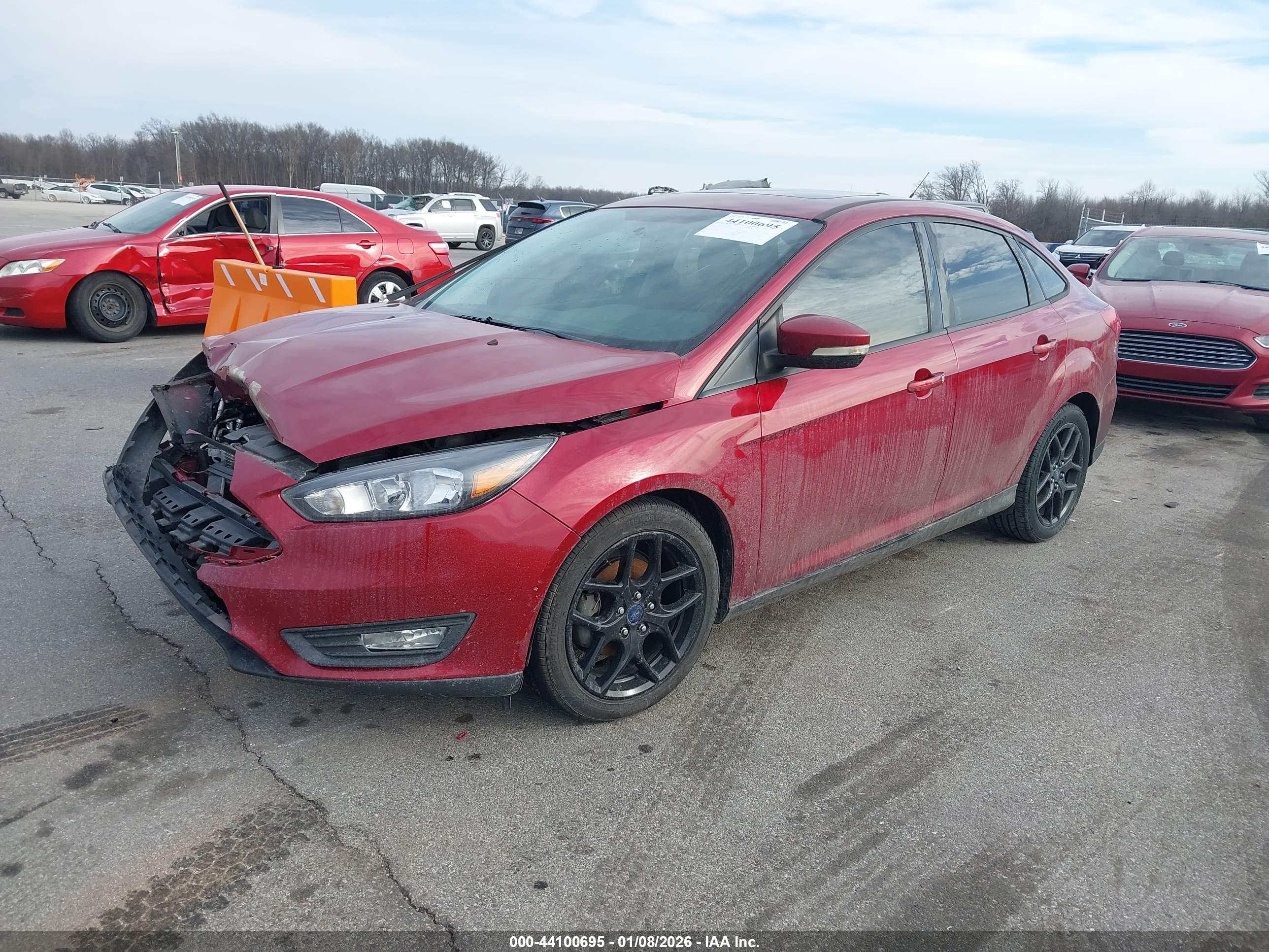 FORD FOCUS image 2