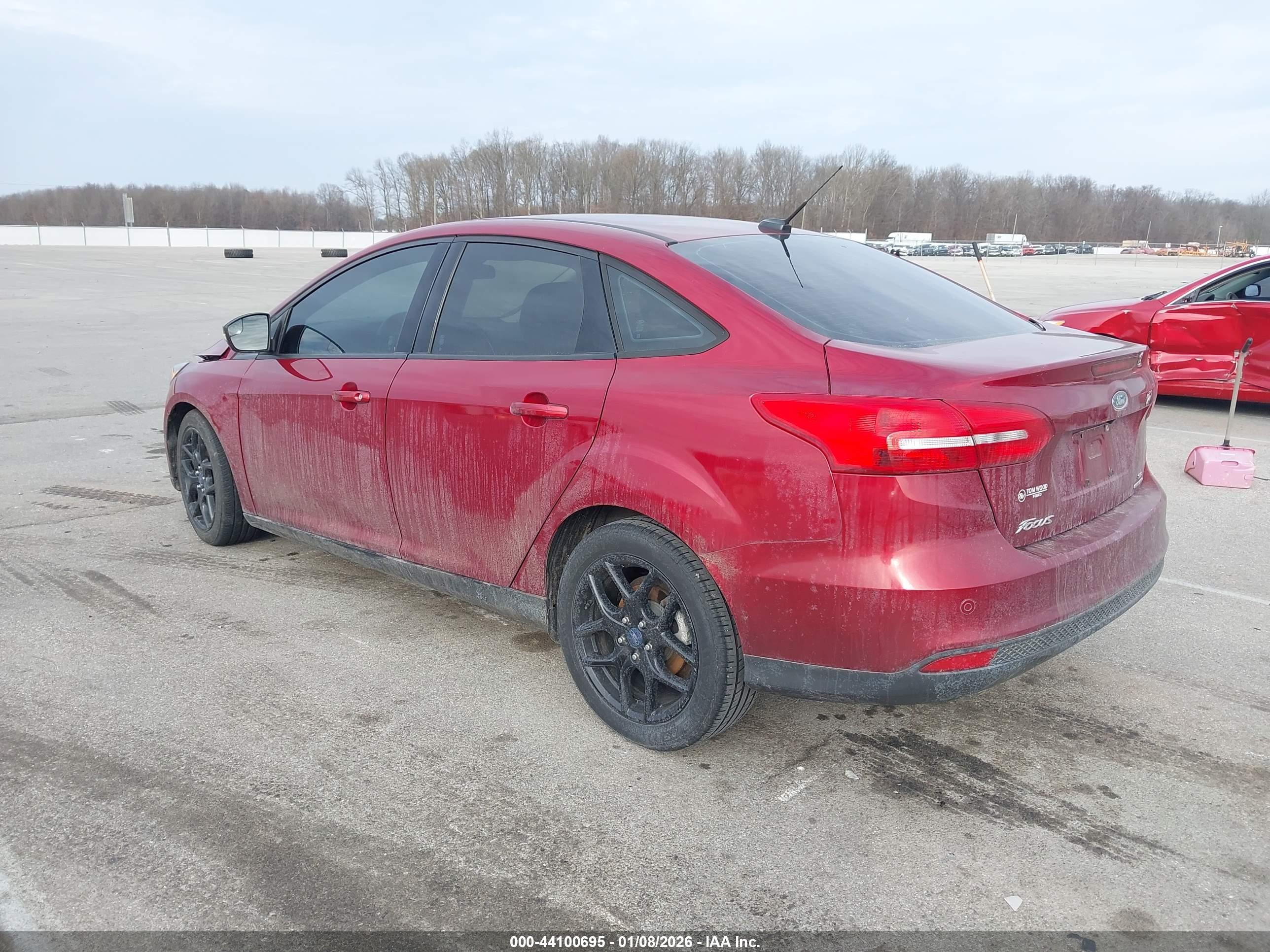 FORD FOCUS image 3