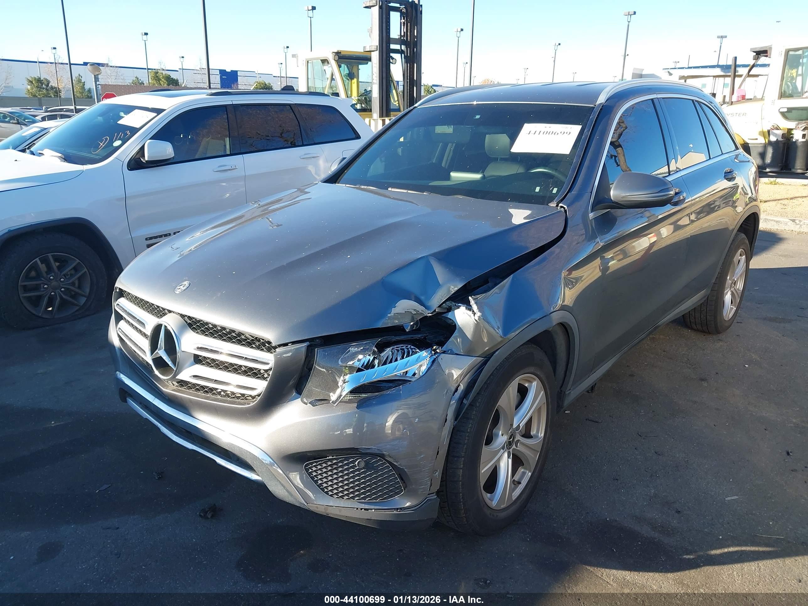 MERCEDES-BENZ GLC image 6