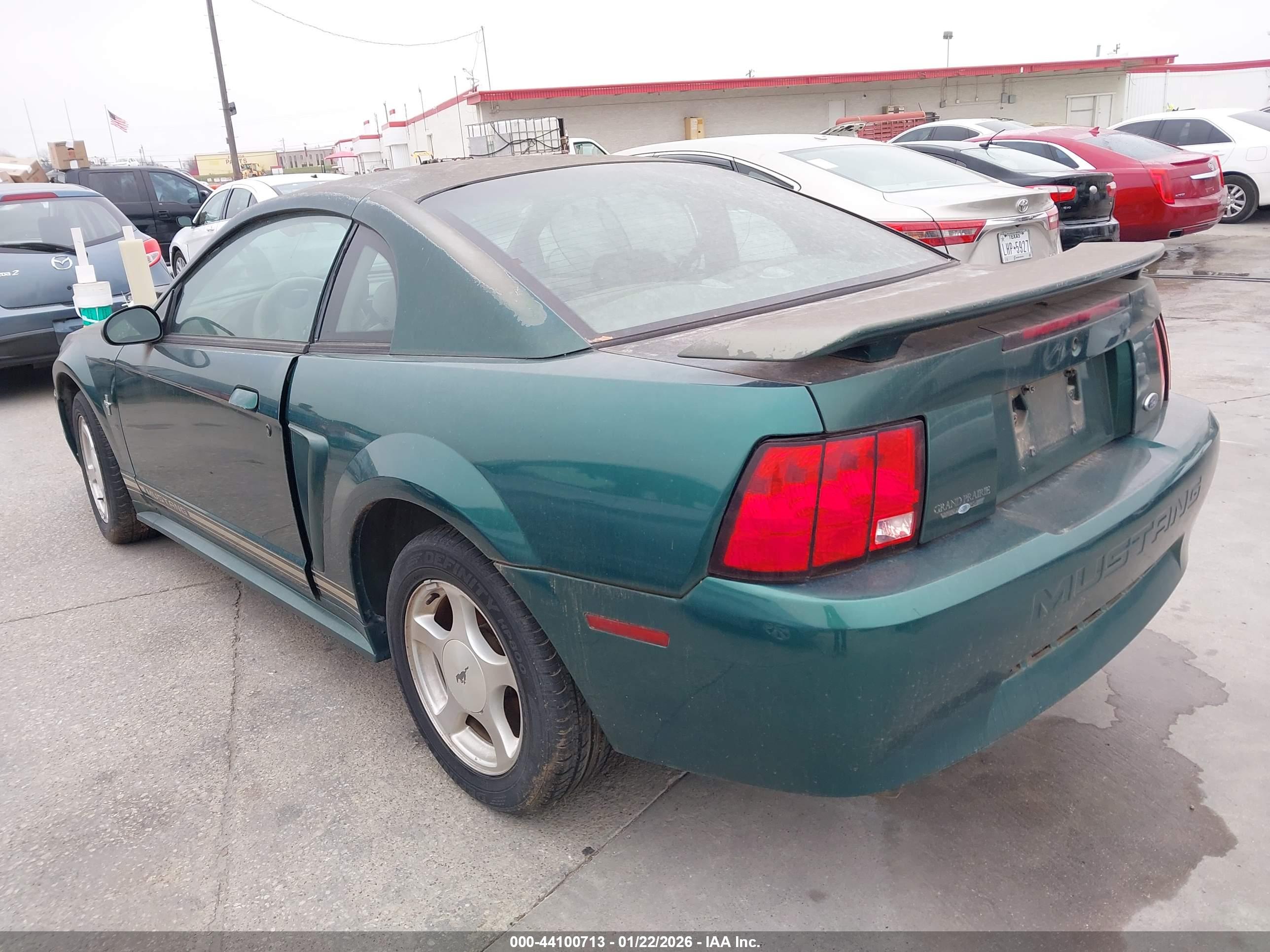 FORD MUSTANG image 3