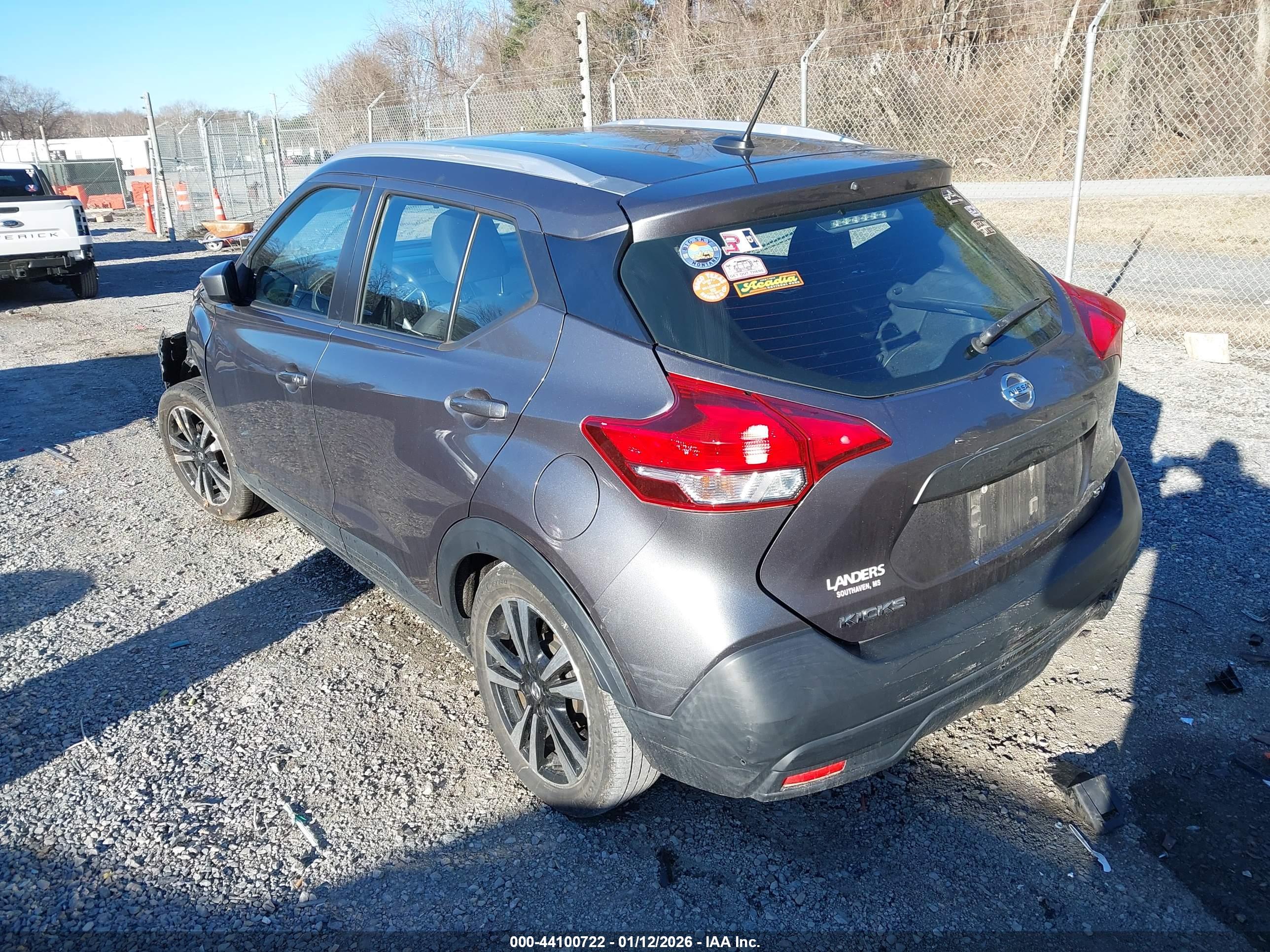 NISSAN KICKS image 3