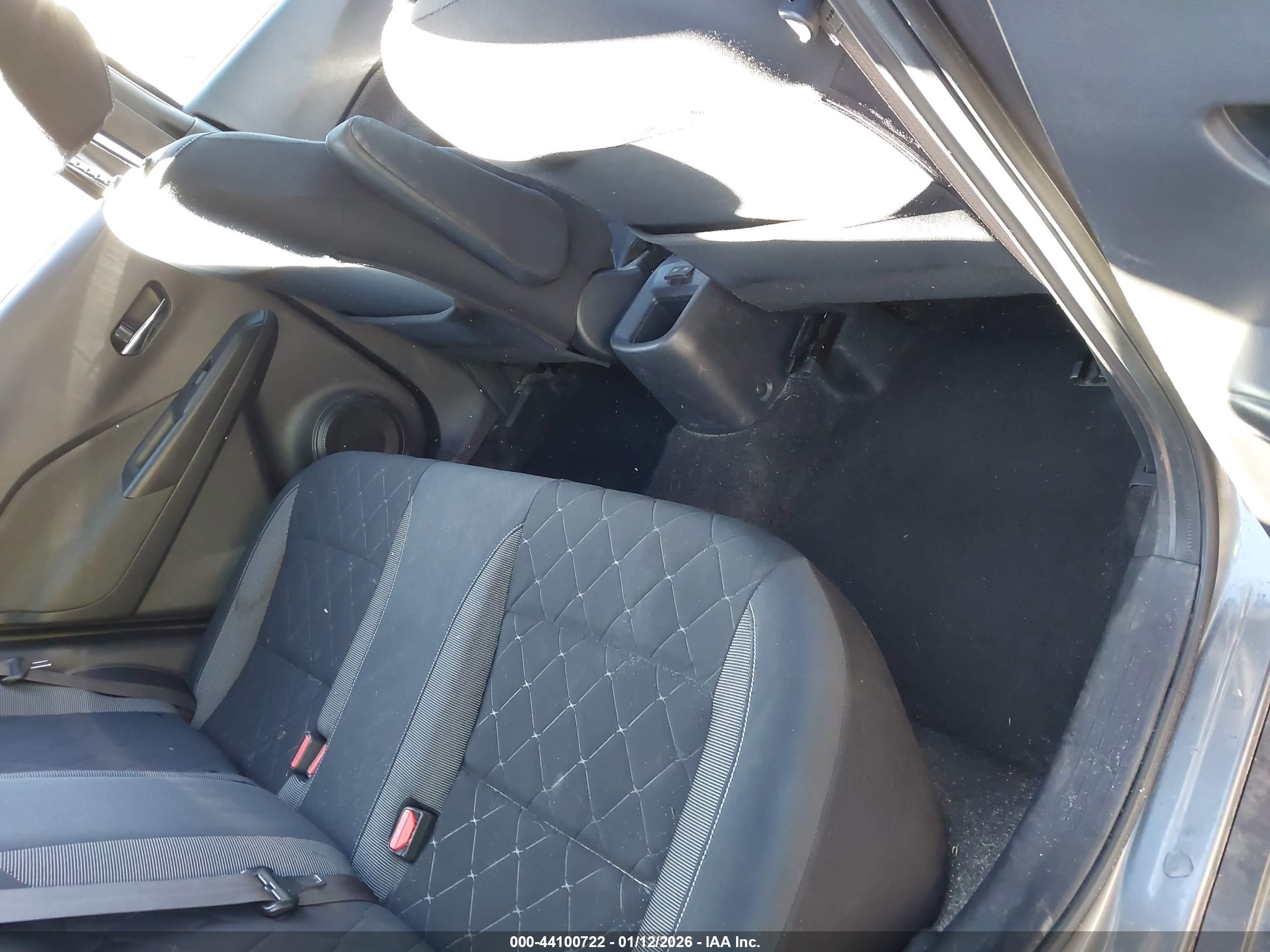 NISSAN KICKS image 8