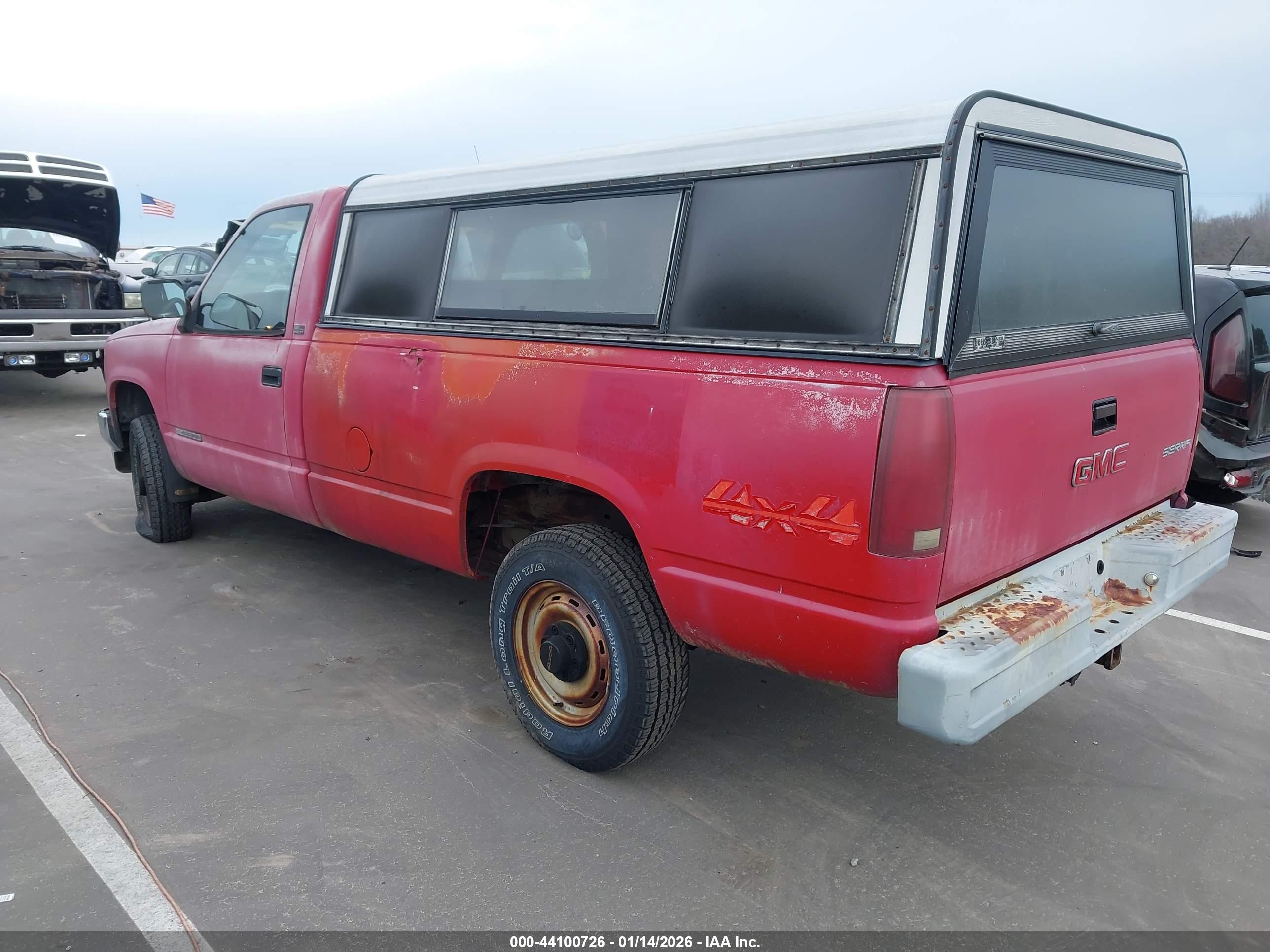 GMC GMT-400 image 3