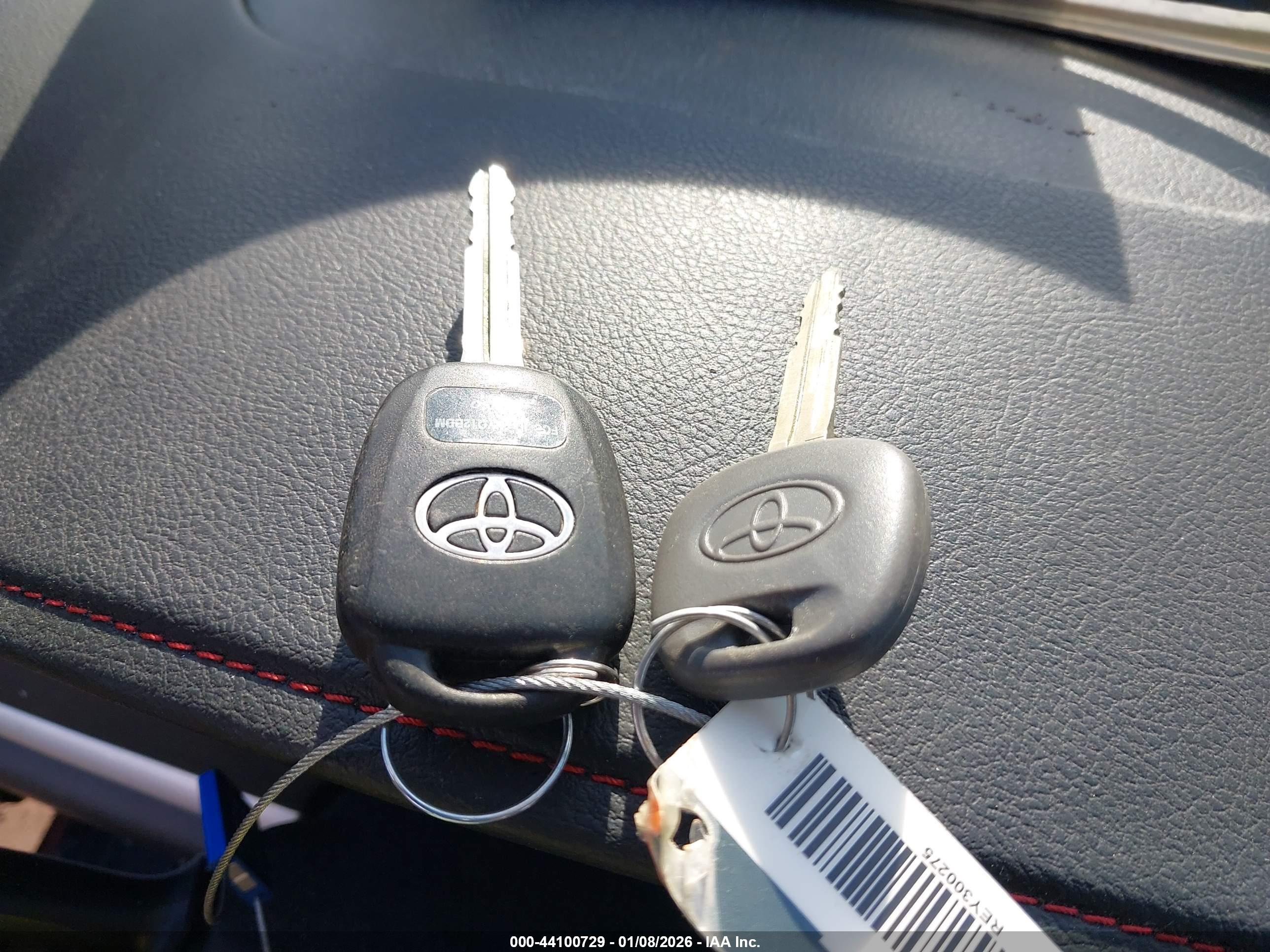 TOYOTA CAMRY image 11
