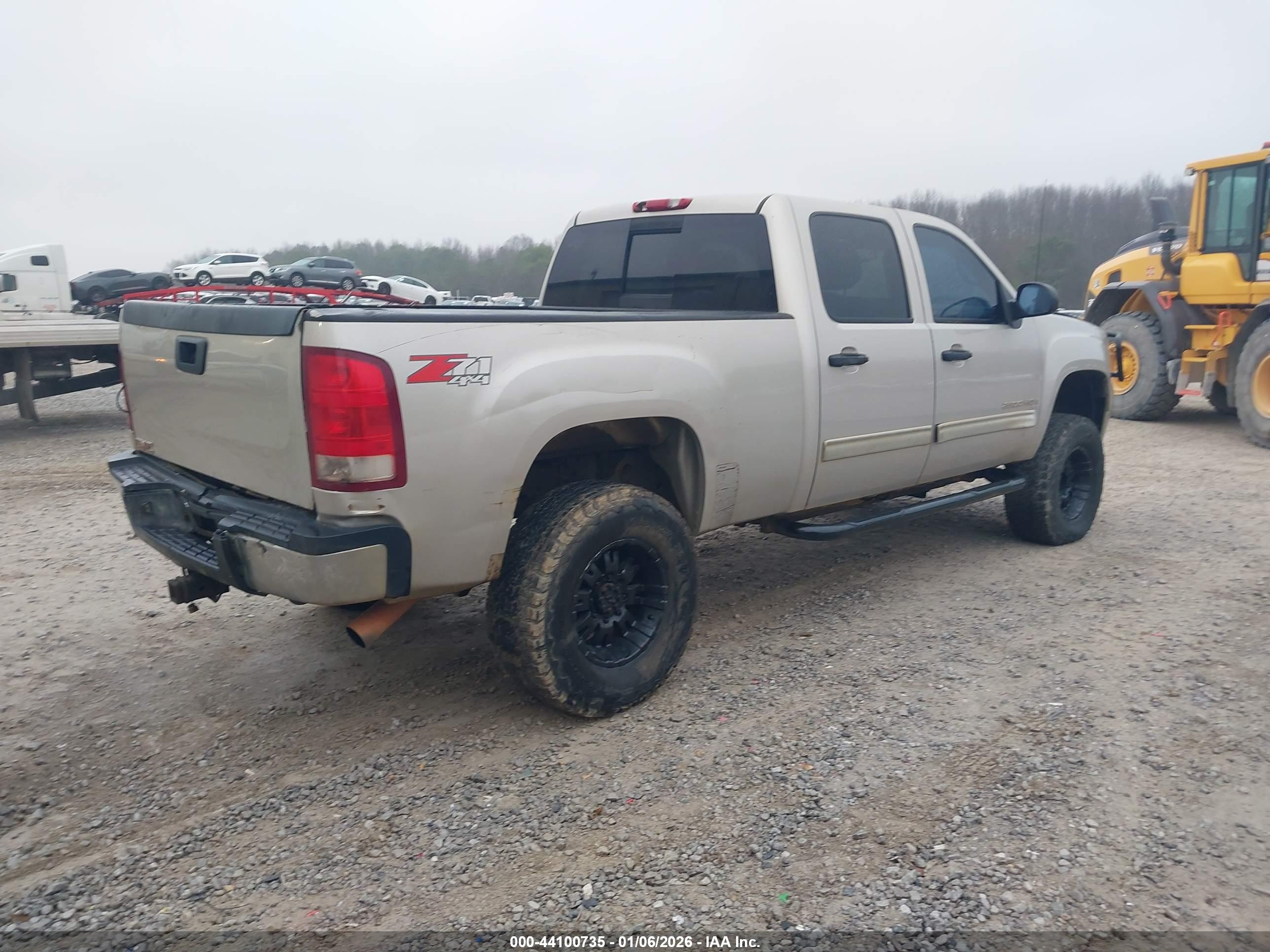 GMC SIERRA image 4