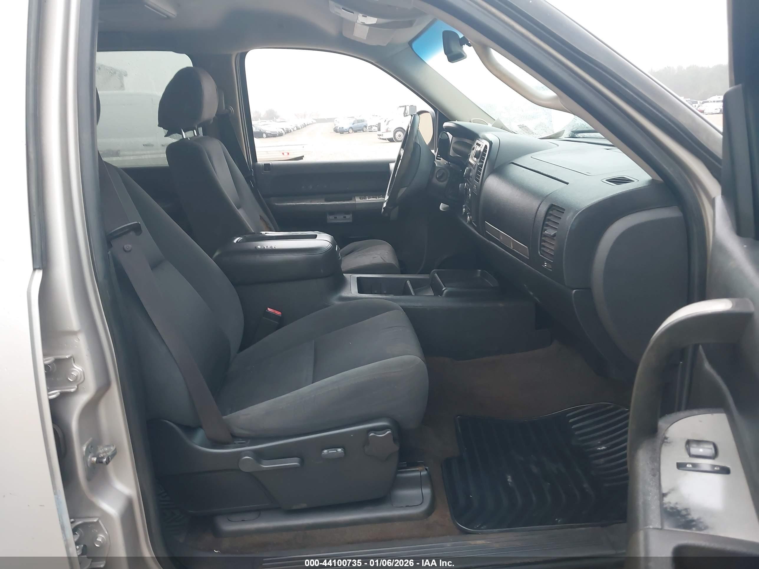 GMC SIERRA image 5