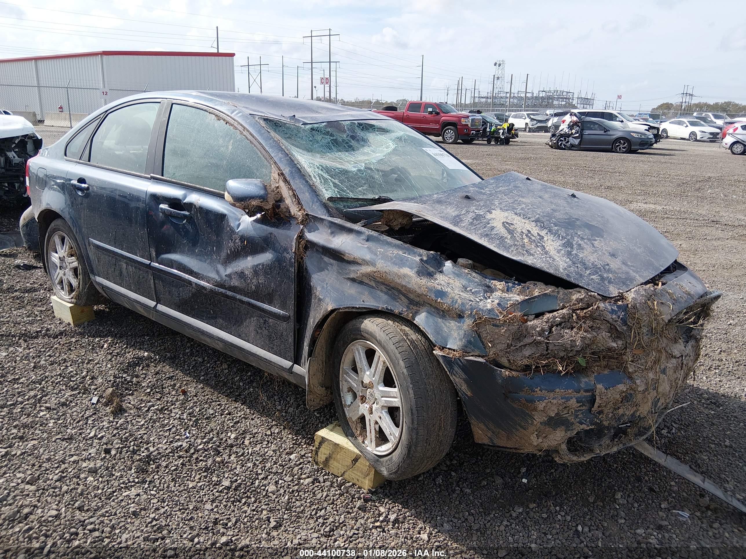 VOLVO S40 image 6
