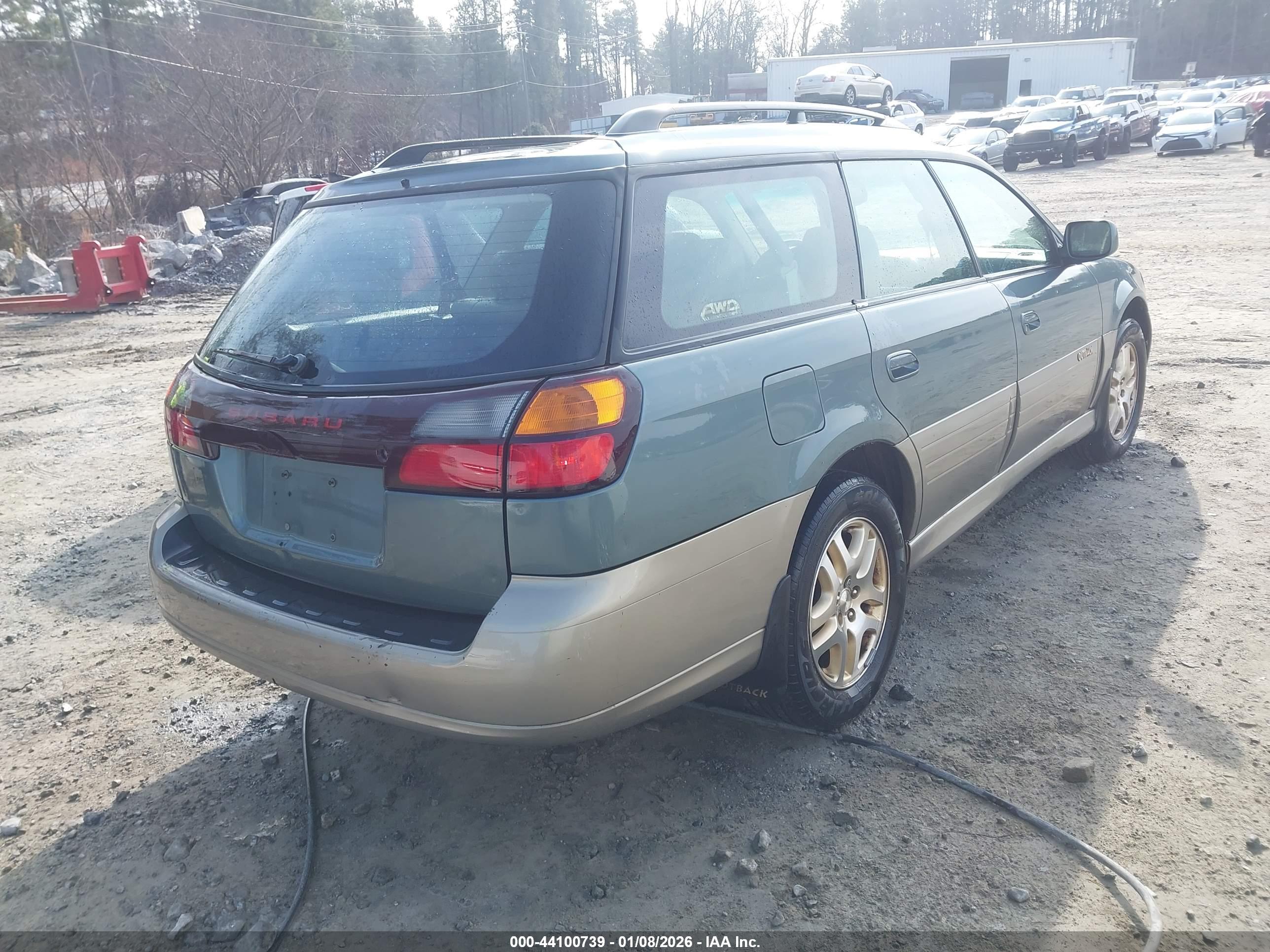 SUBARU OUTBACK image 4