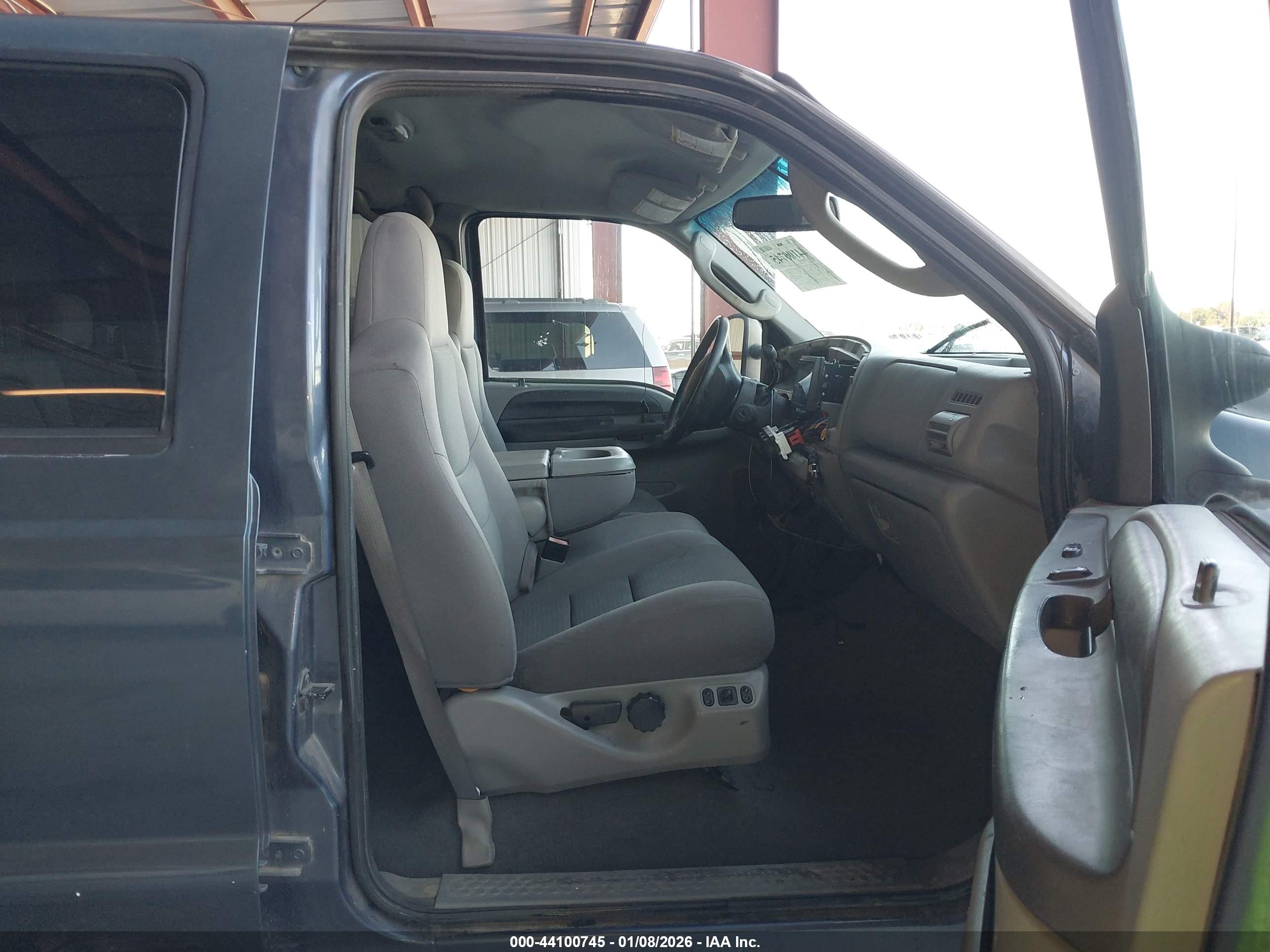 FORD F-350 image 5