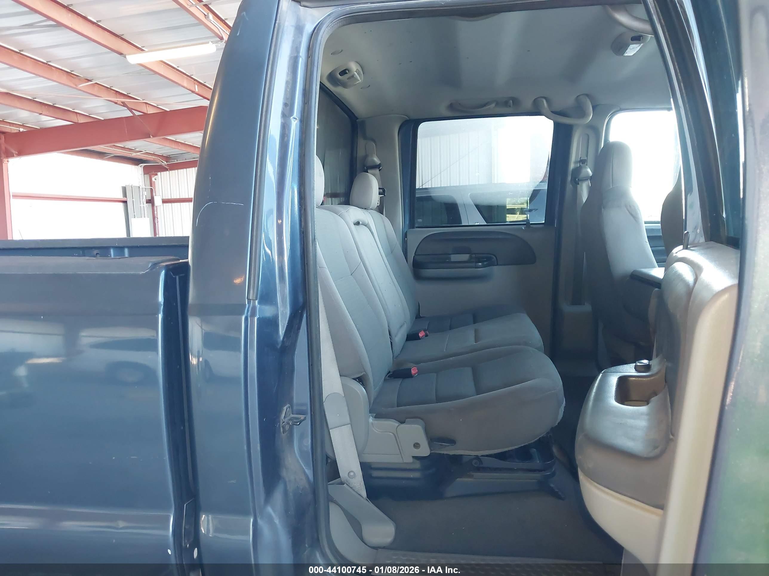 FORD F-350 image 8