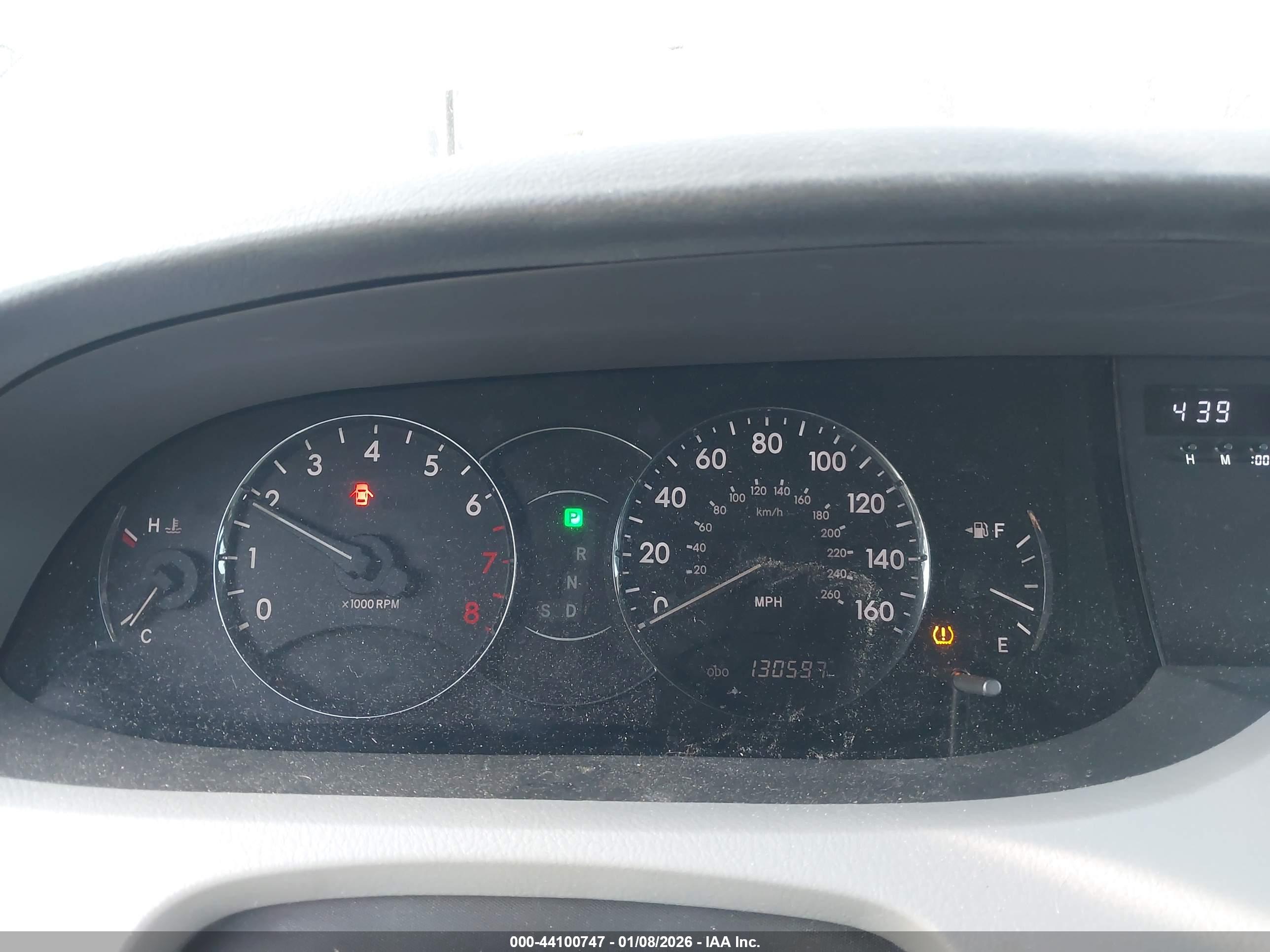 TOYOTA AVALON image 7
