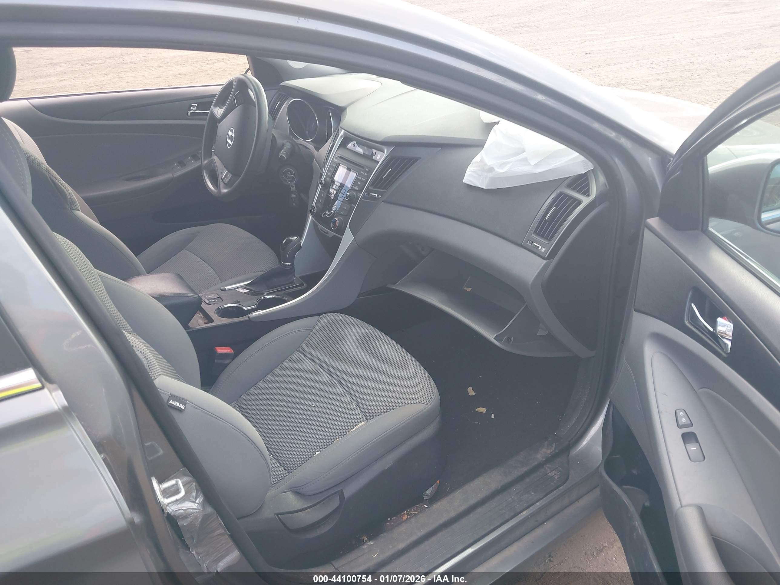 HYUNDAI SONATA image 5