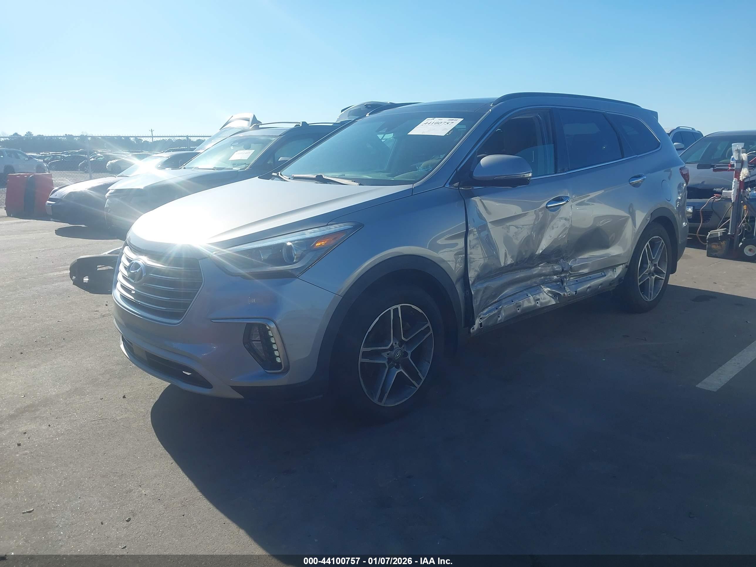HYUNDAI SANTA image 2