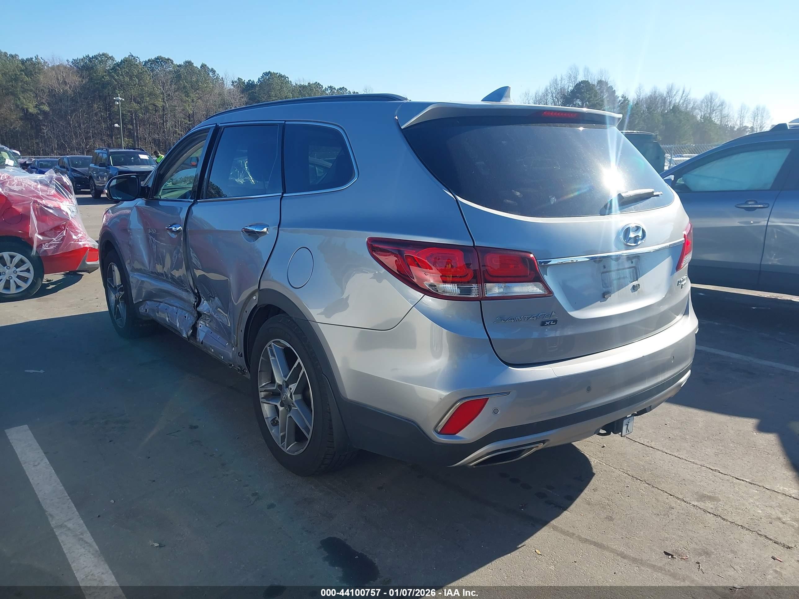 HYUNDAI SANTA image 3