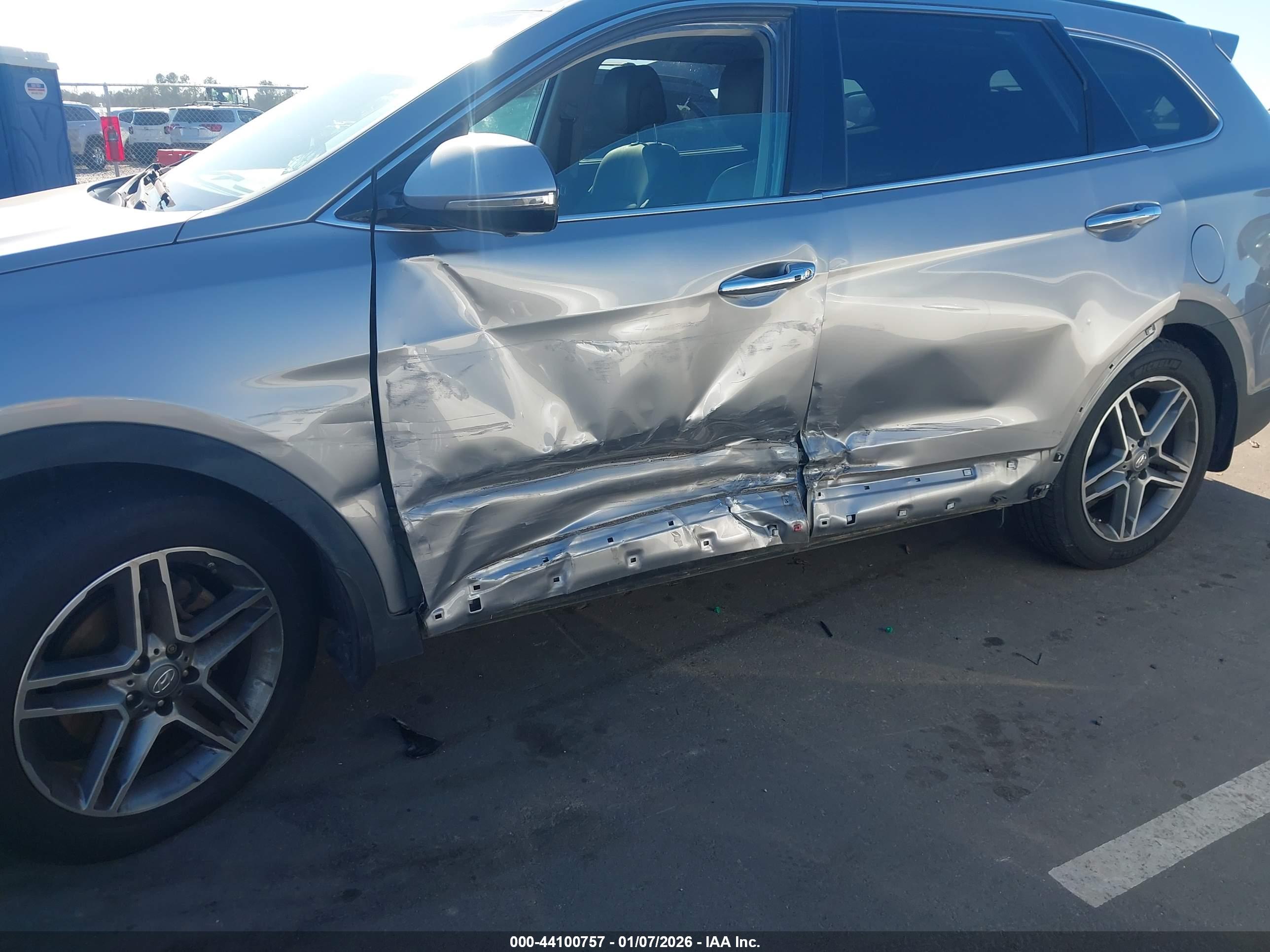 HYUNDAI SANTA image 6