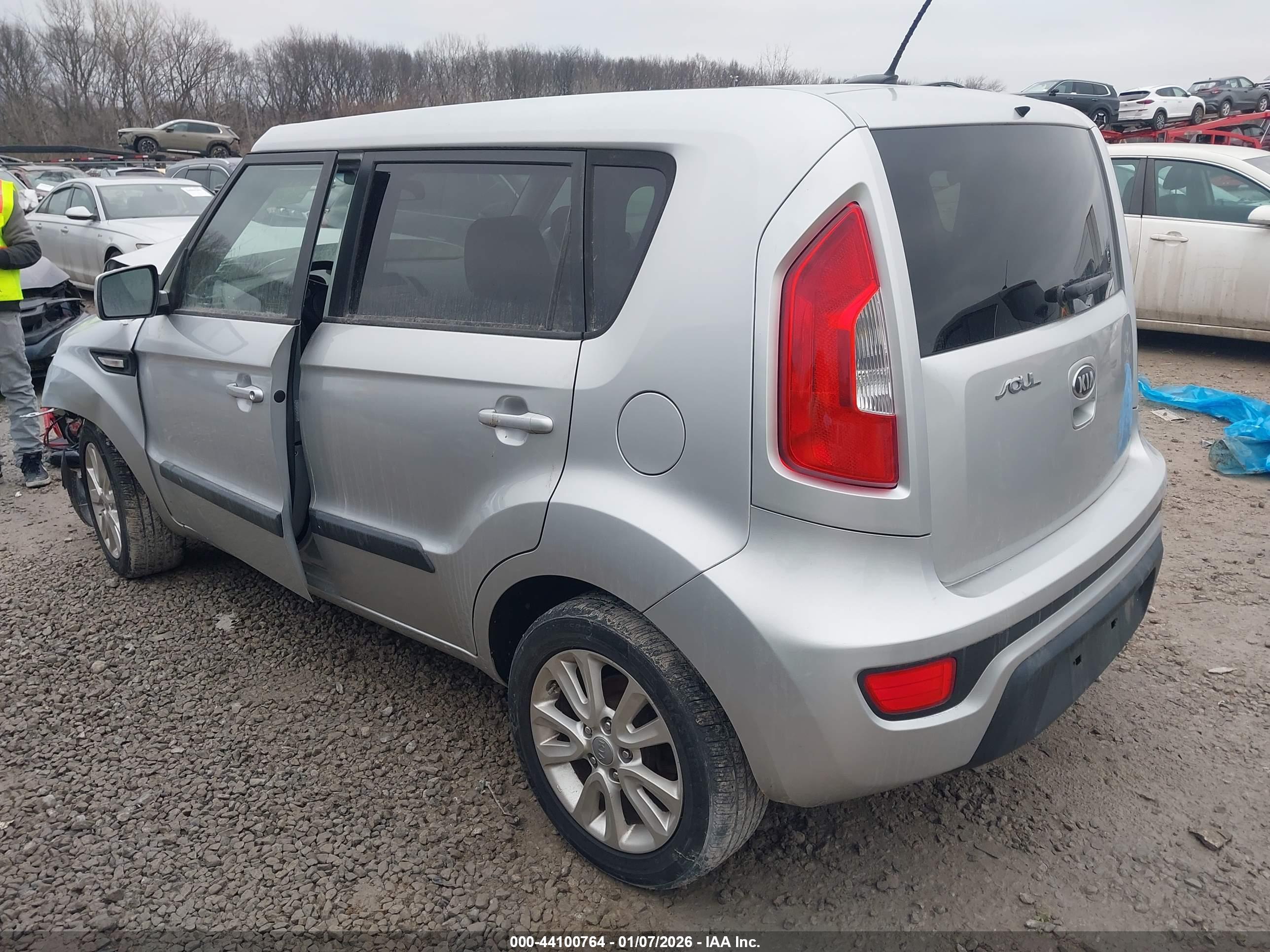 KIA SOUL image 3