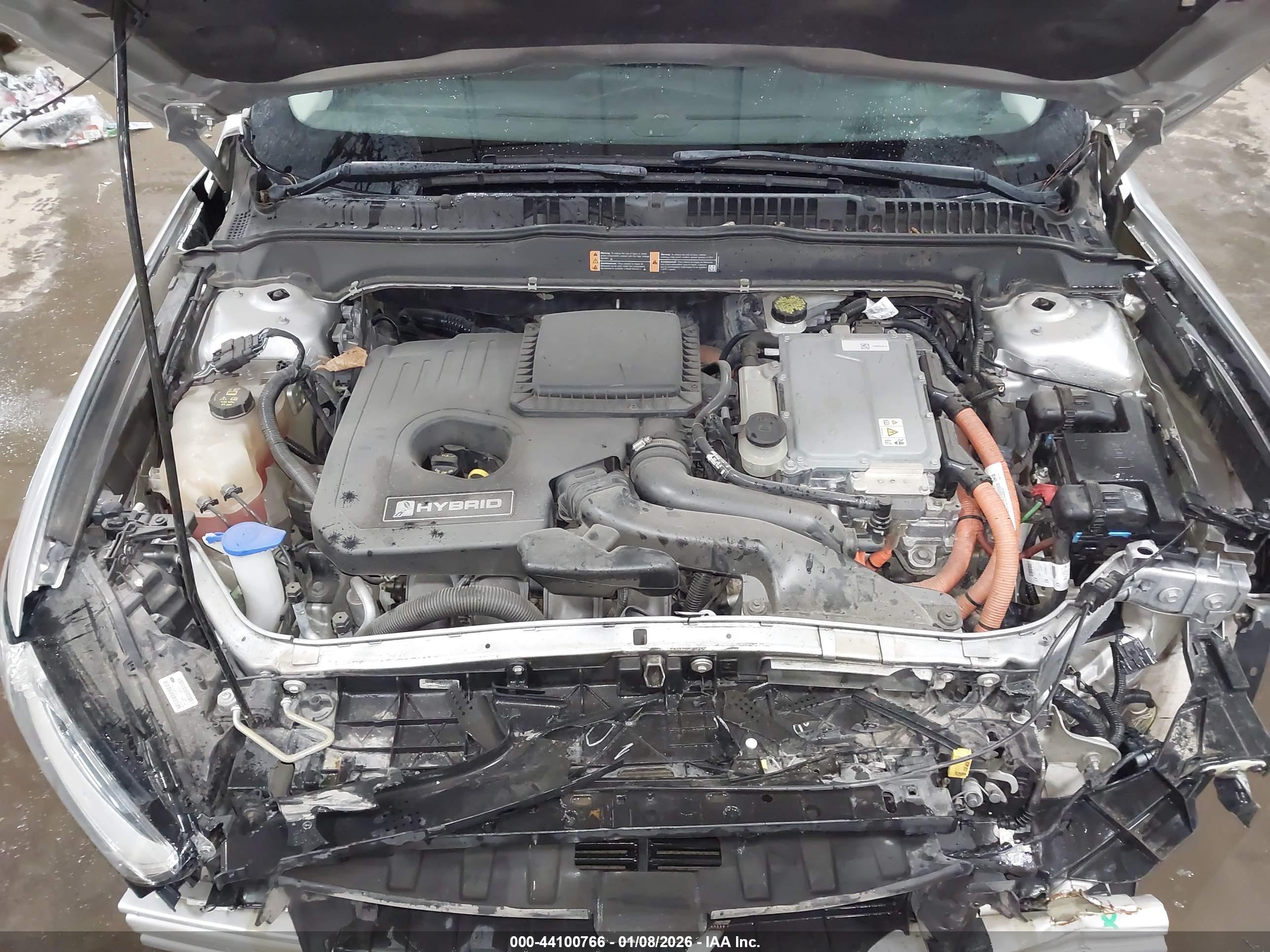 FORD FUSION image 10