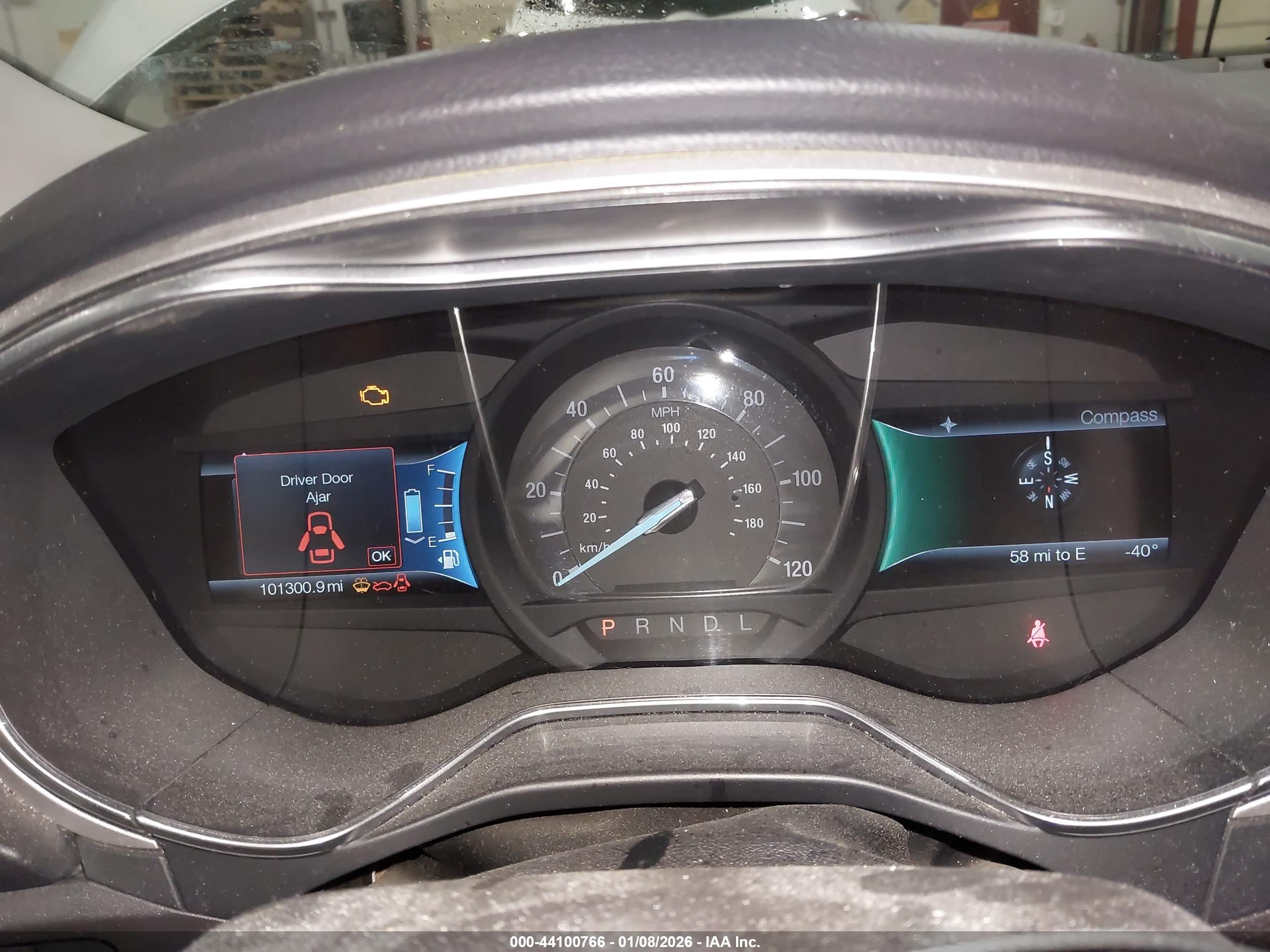 FORD FUSION image 7