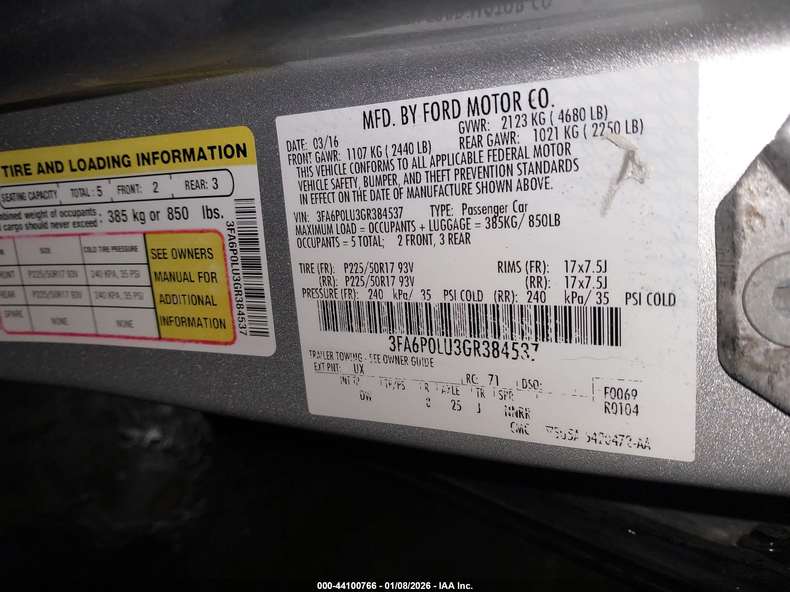 FORD FUSION image 9