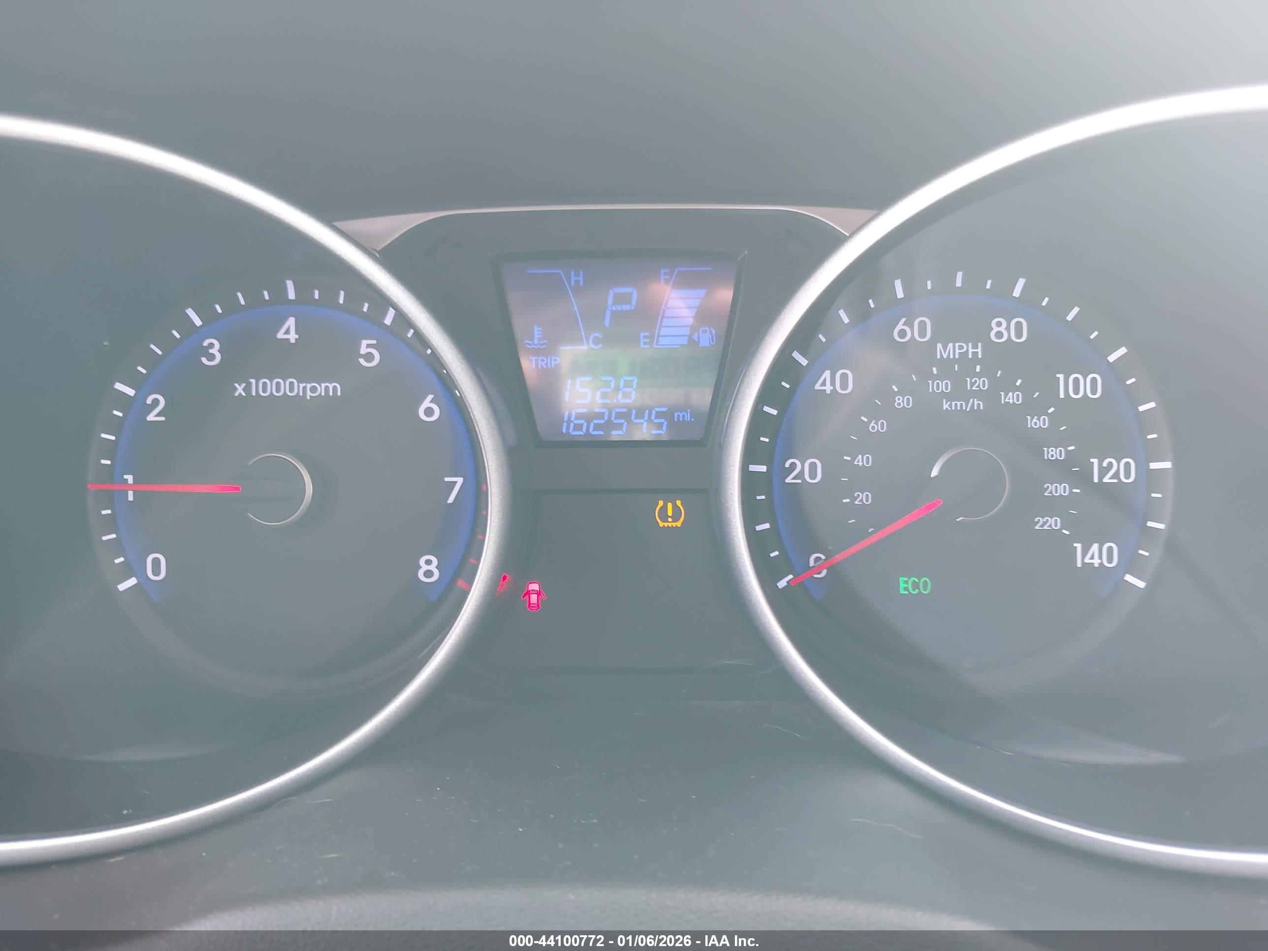 HYUNDAI TUCSON image 7