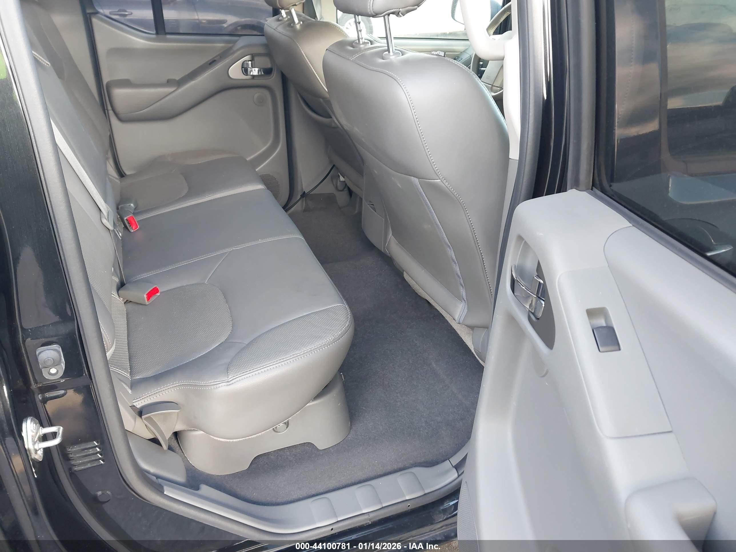 NISSAN FRONTIER image 8