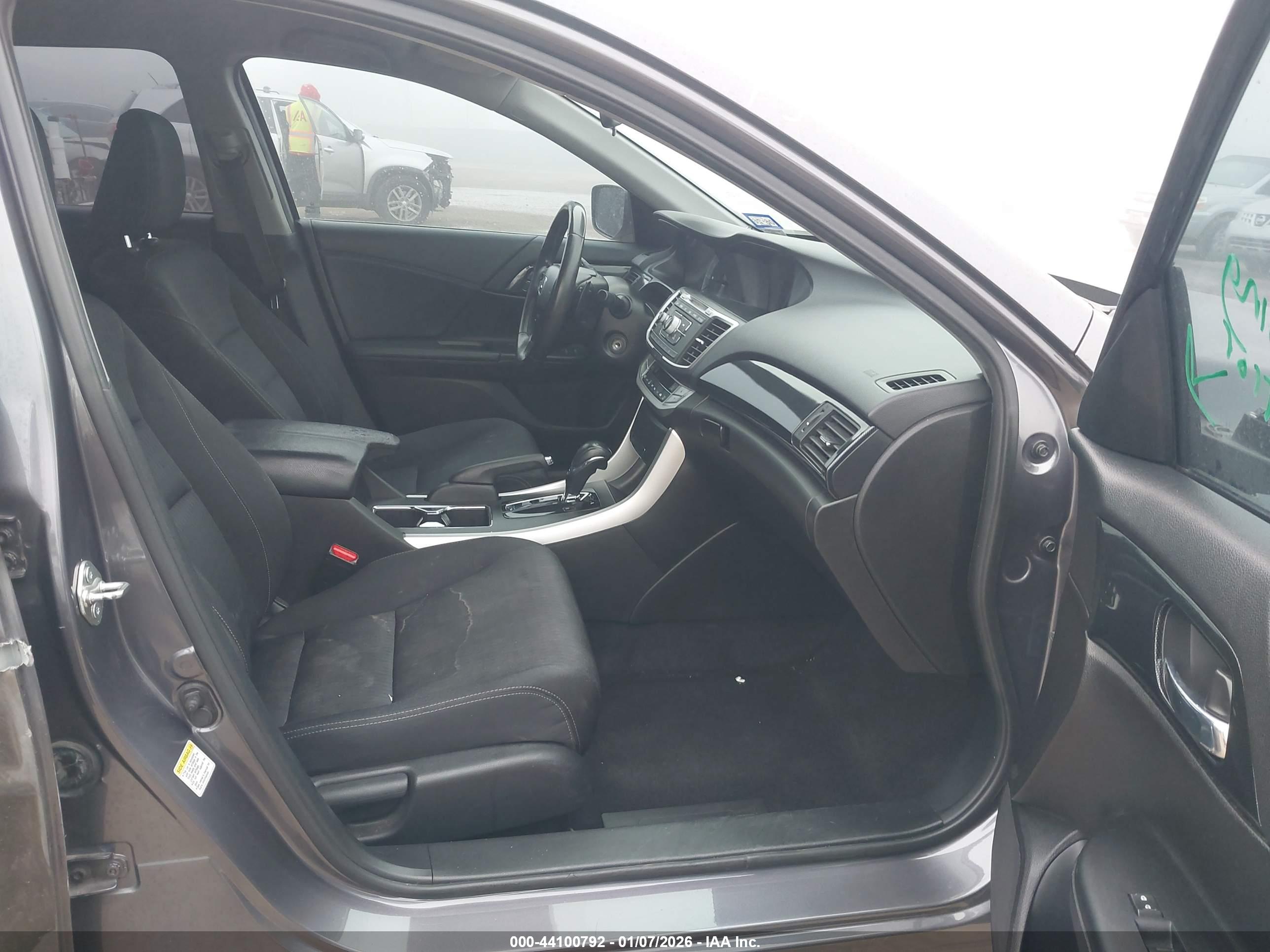 HONDA ACCORD image 5