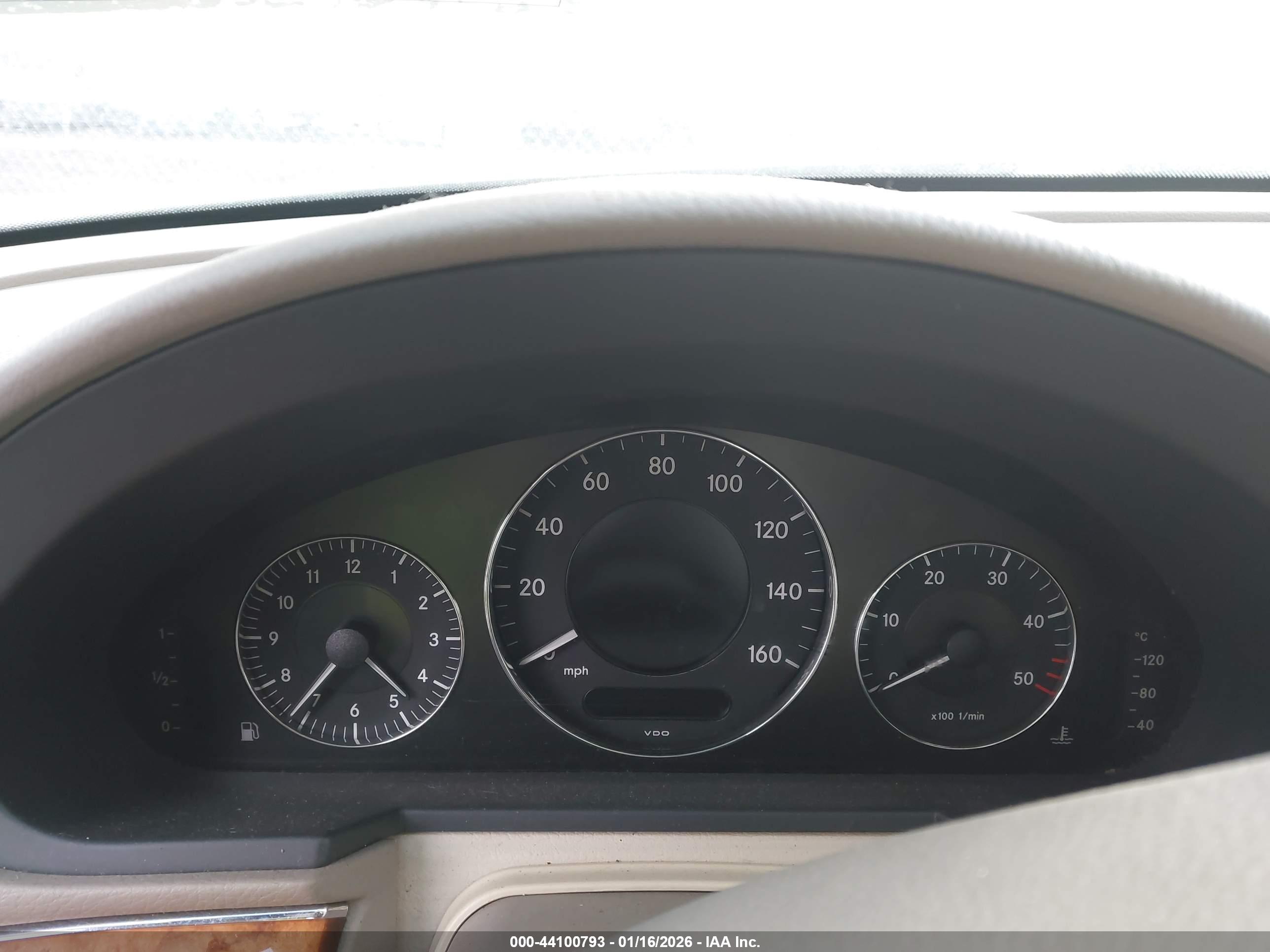 MERCEDES-BENZ E image 7