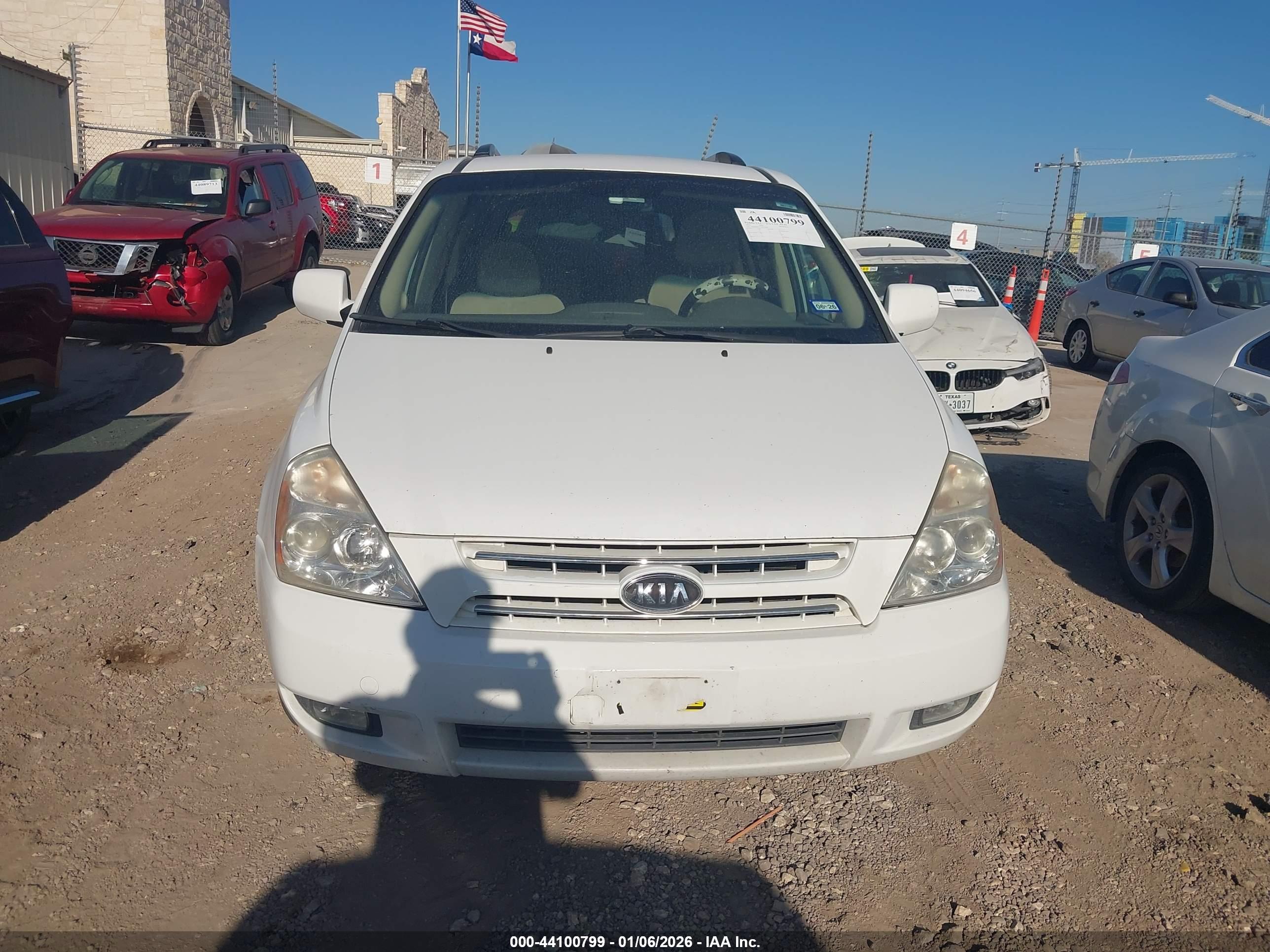 KIA SEDONA image 6