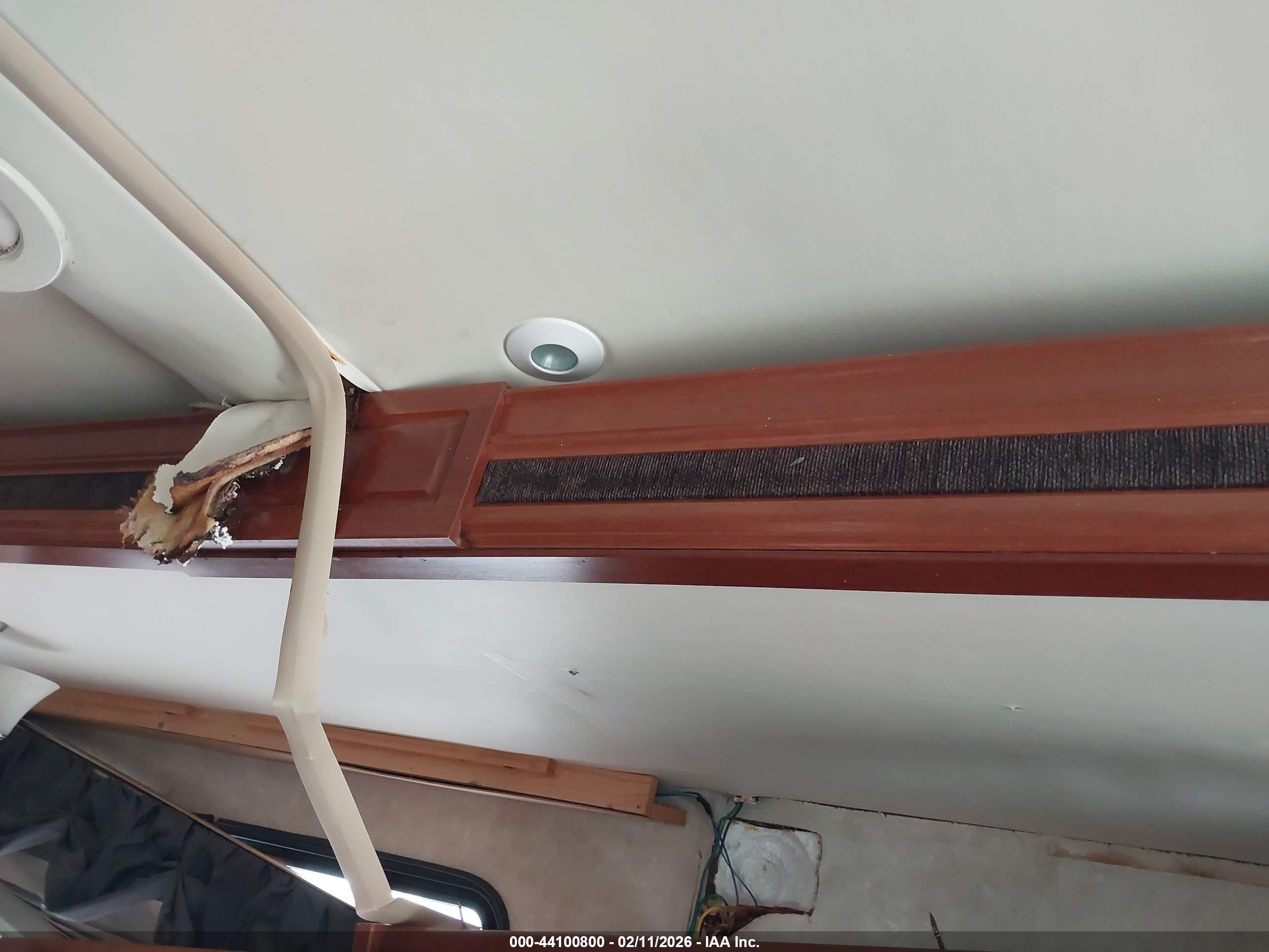 FREIGHTLINER CHASSIS image 6